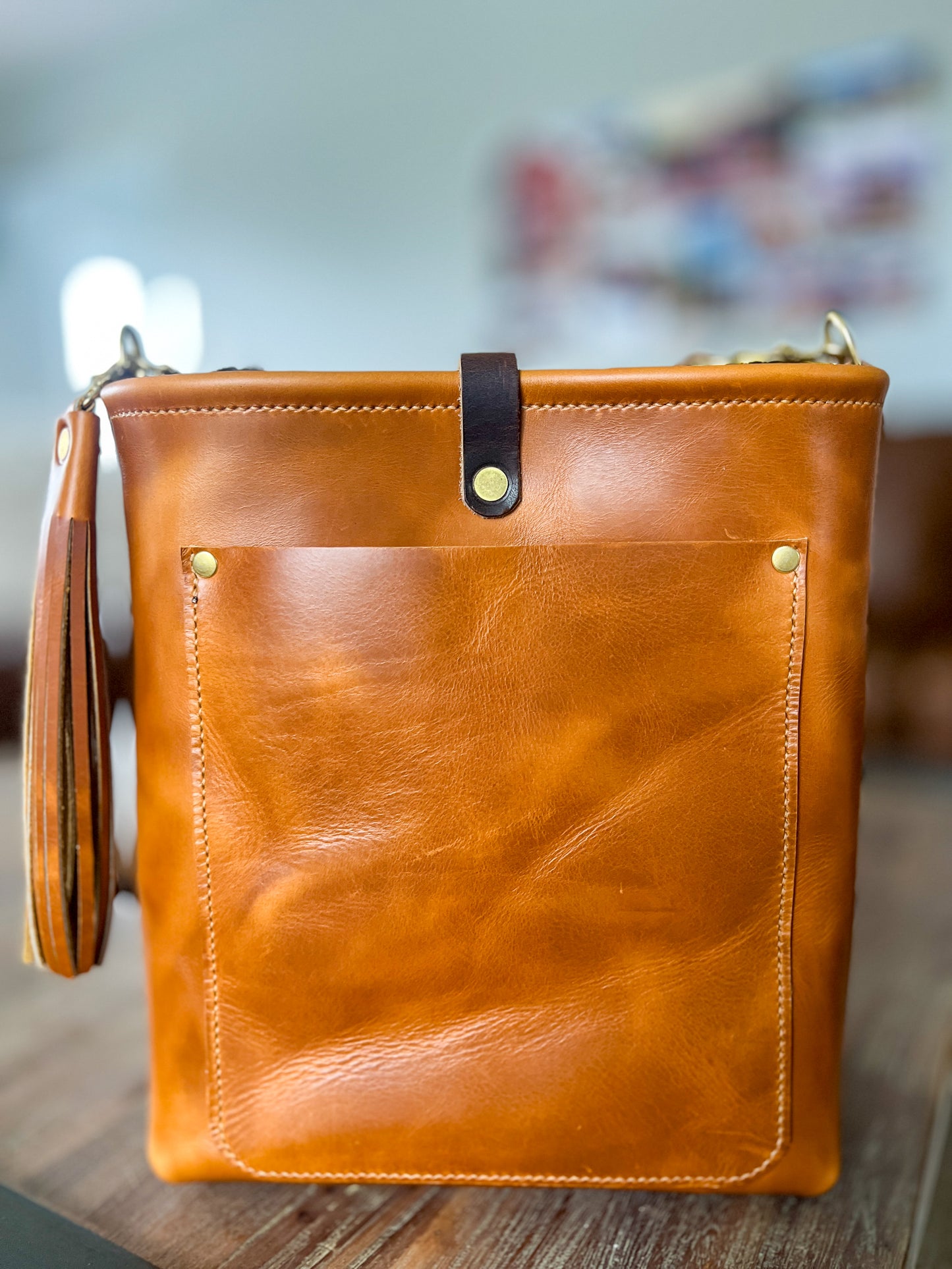 Bennett Bucket in Horween Butterscotch Full Grain Leather