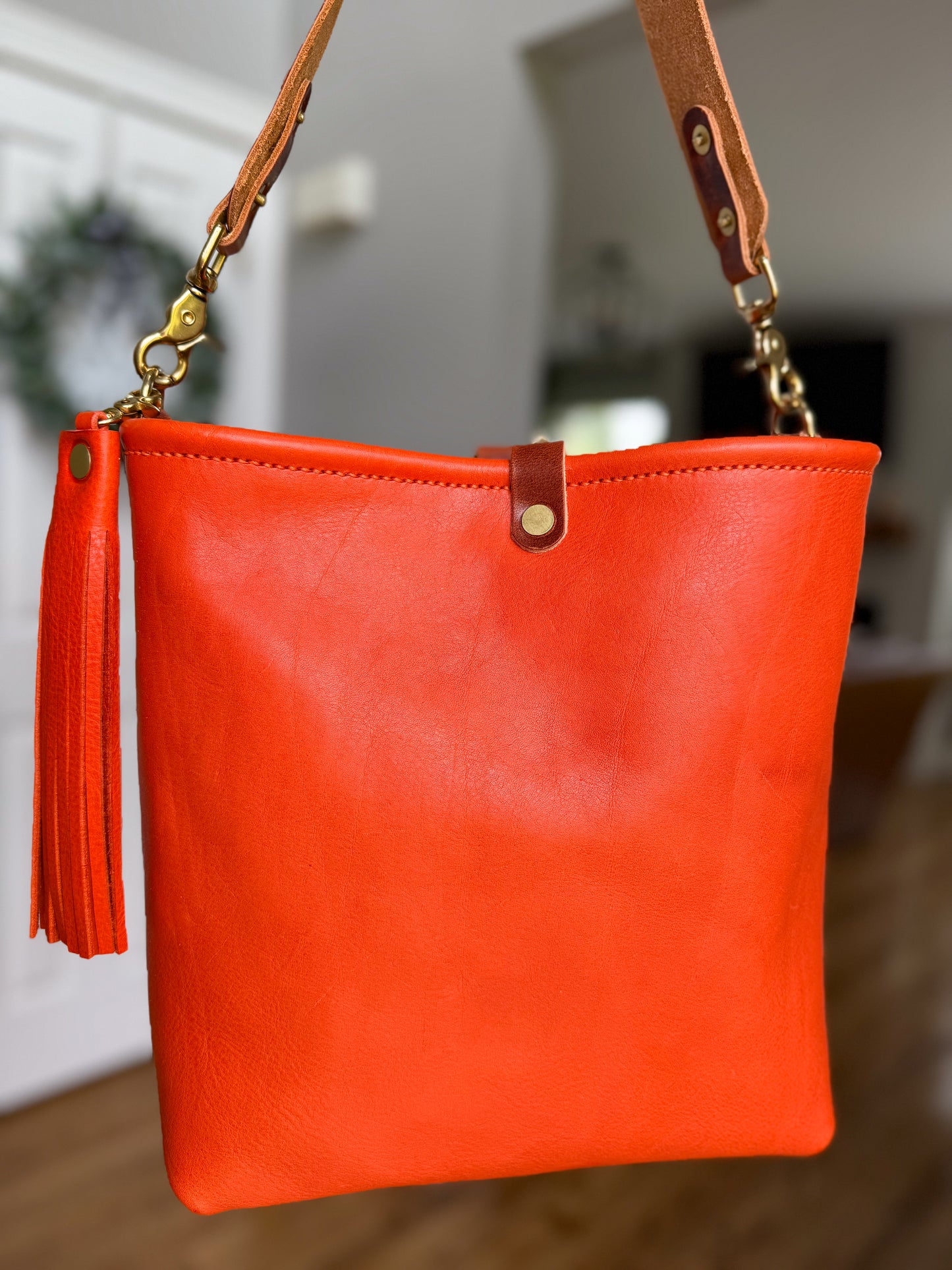 Hobo Bucket in Mandarin Vachetta