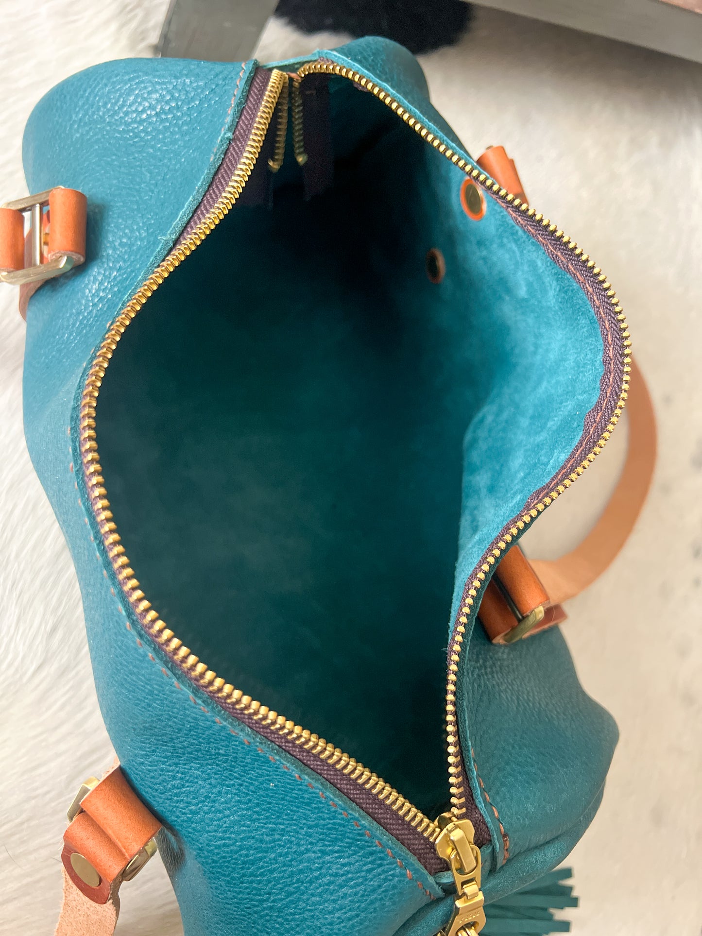 Bren Barrel in Italian Jeans Full Grain Leather