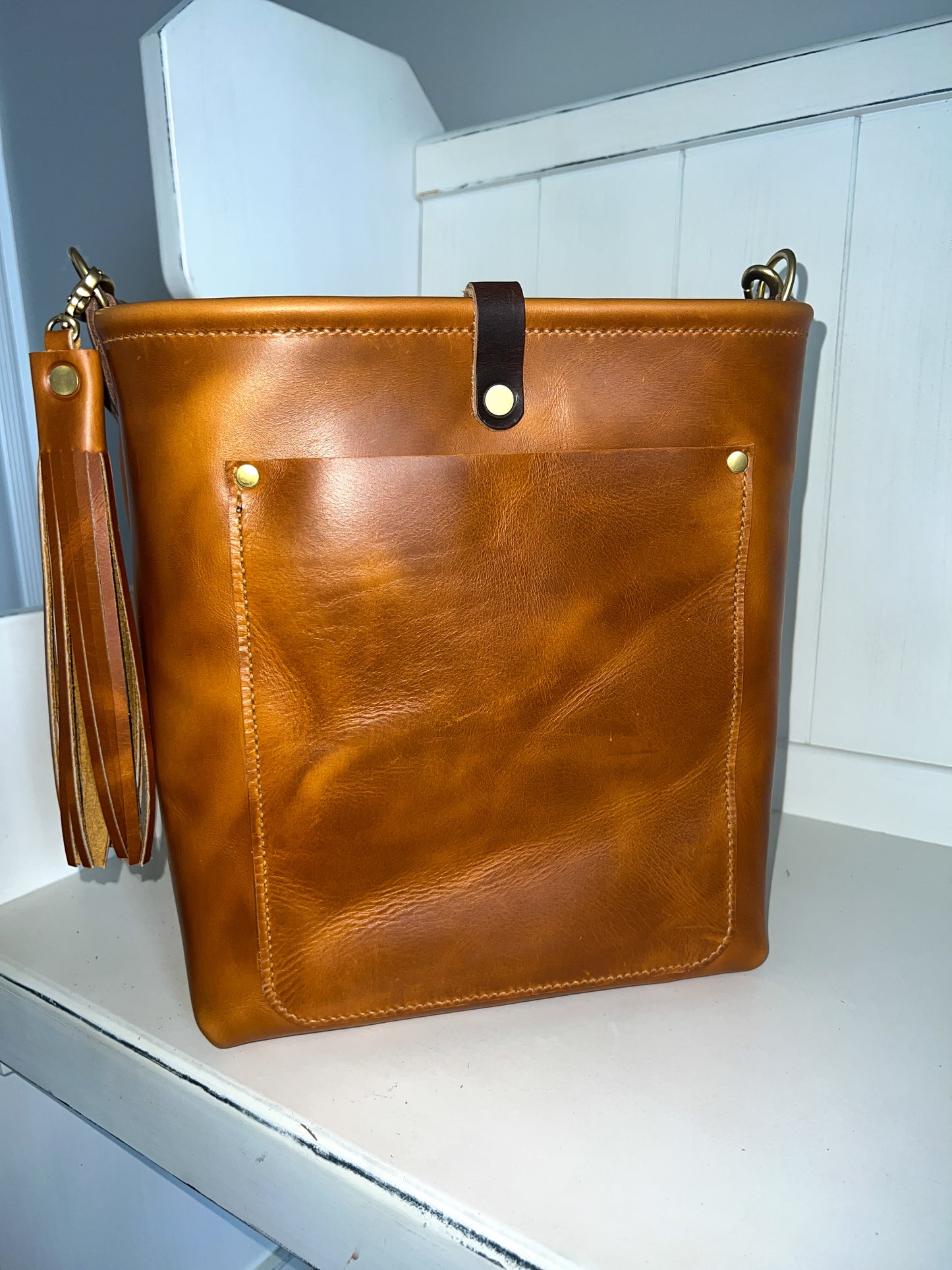 Bennett Bucket in Horween Butterscotch Full Grain Leather