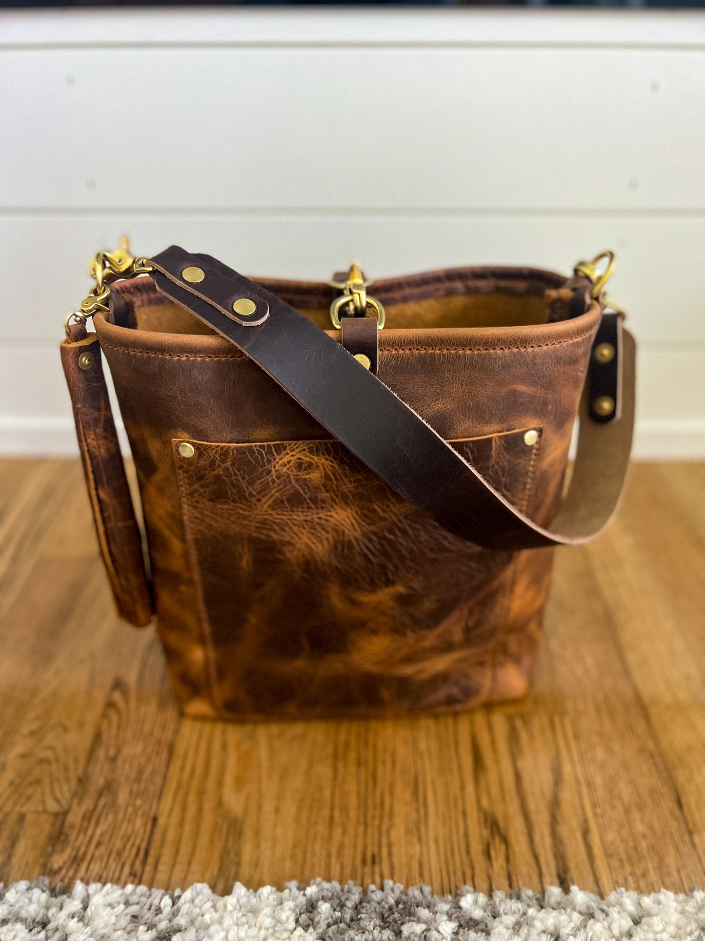Bennett Bucket Full Grain Old Tobacco