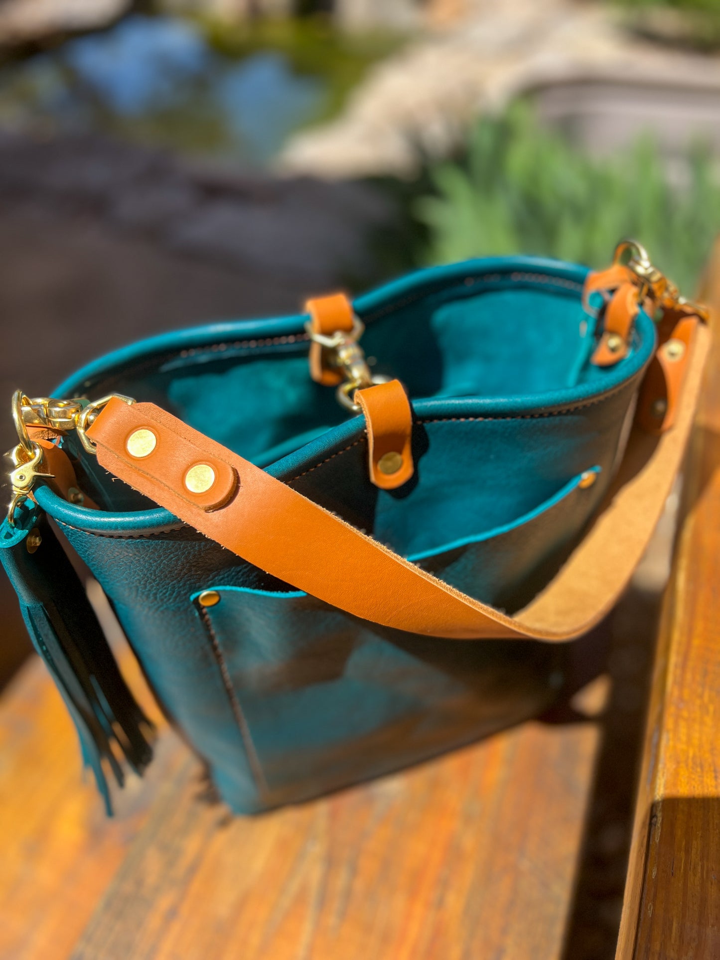 Bennett Bucket in Turquoise Vachetta