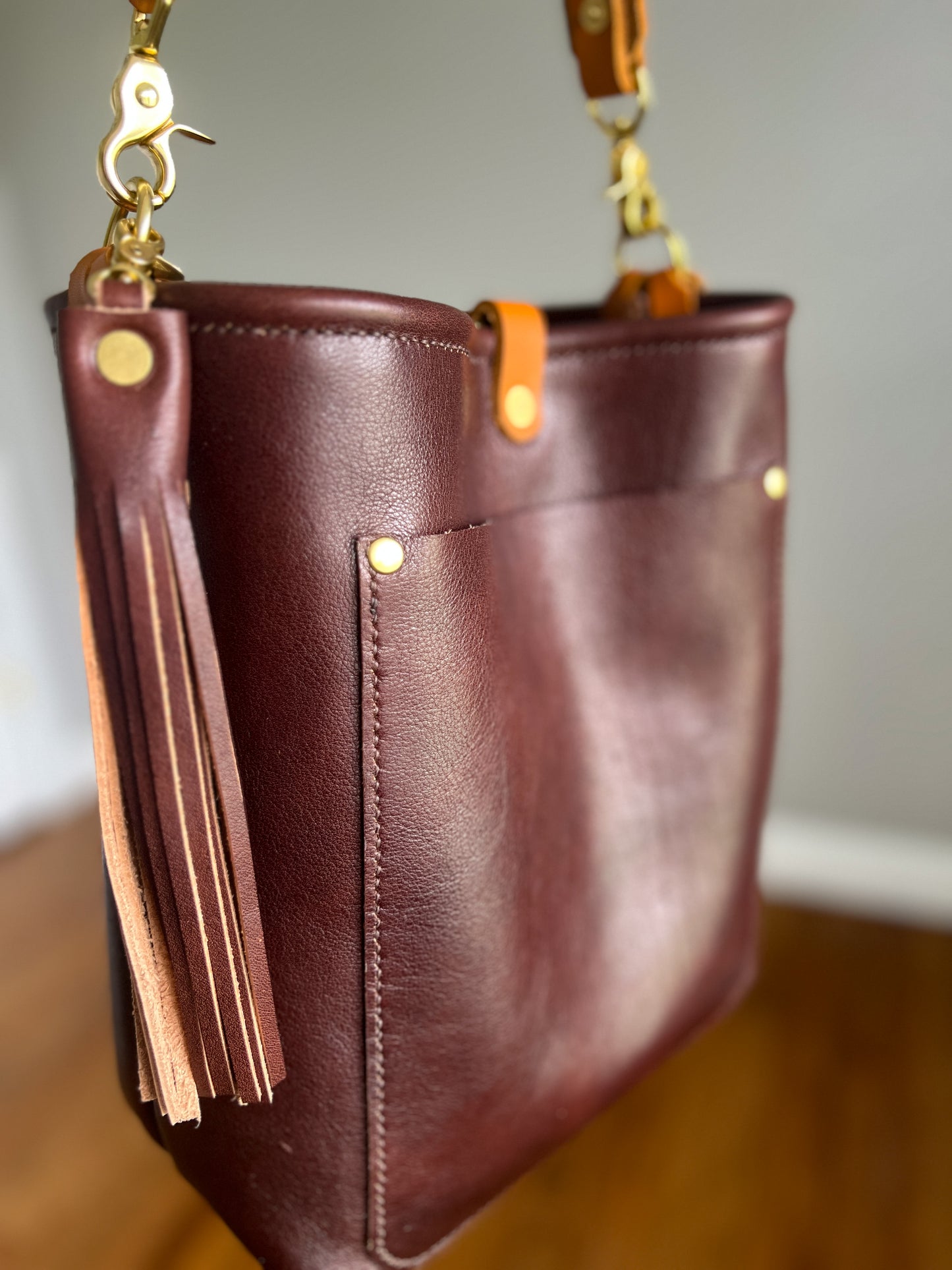 Bennett Bucket in Luxe Horween
