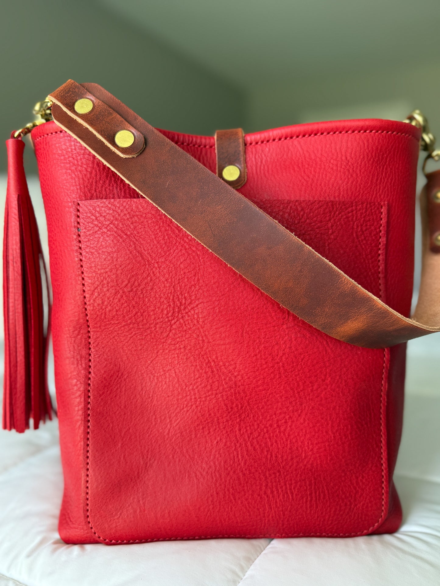 Bennett Bucket in Ruby Vachetta