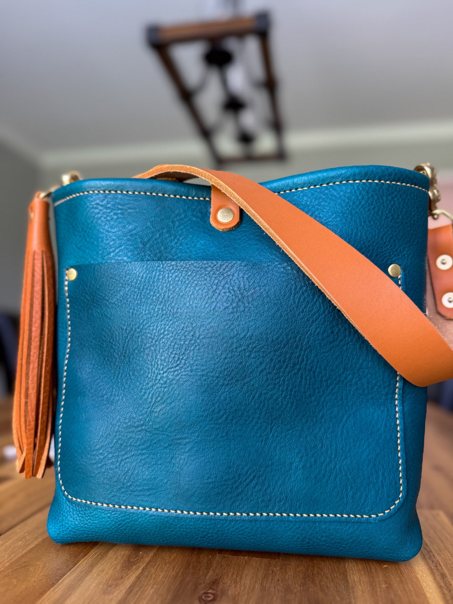 Bennett “shorty” Bucket in Turquoise Vachetta