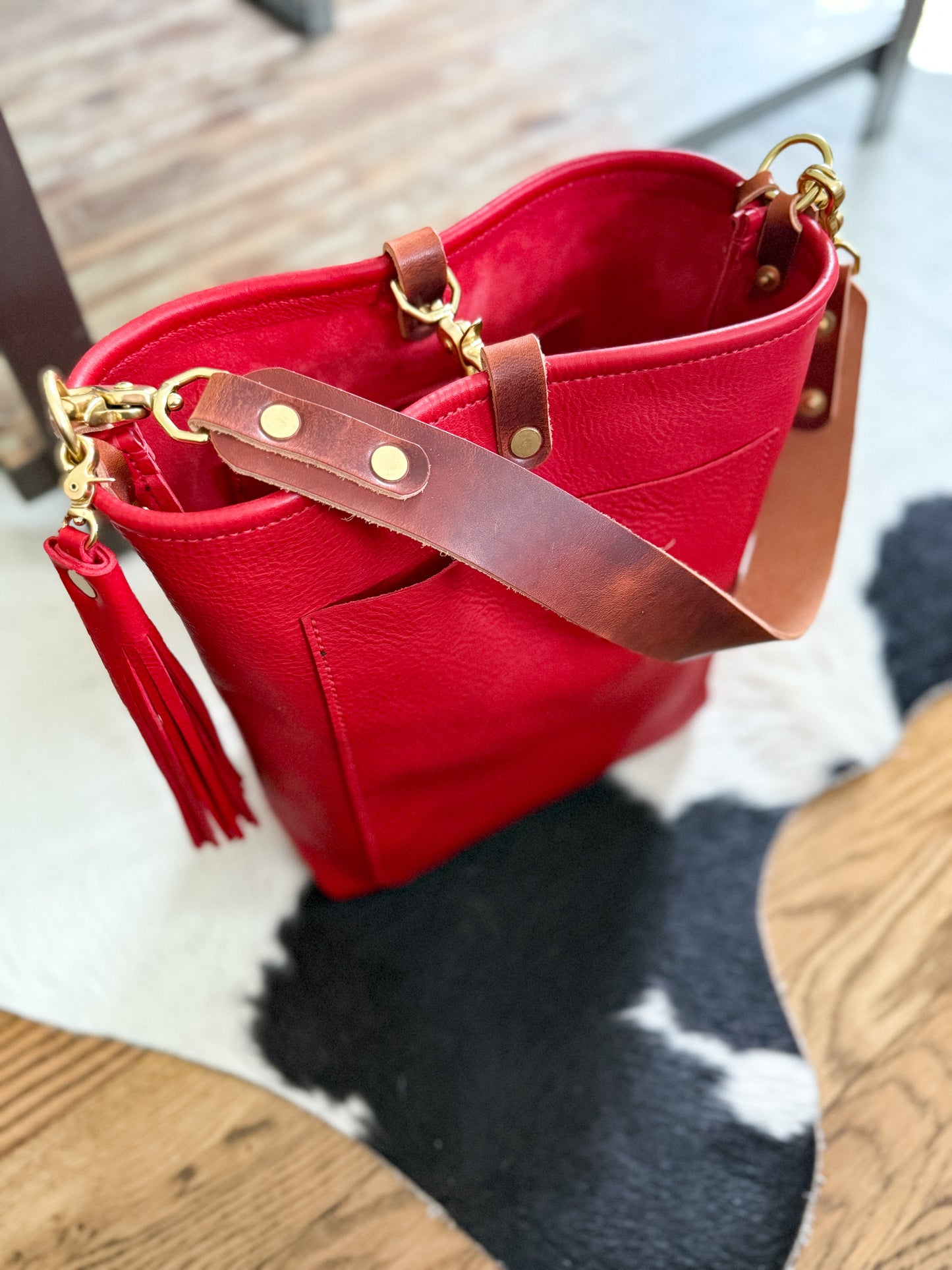 Bennett Bucket in Ruby Vachetta