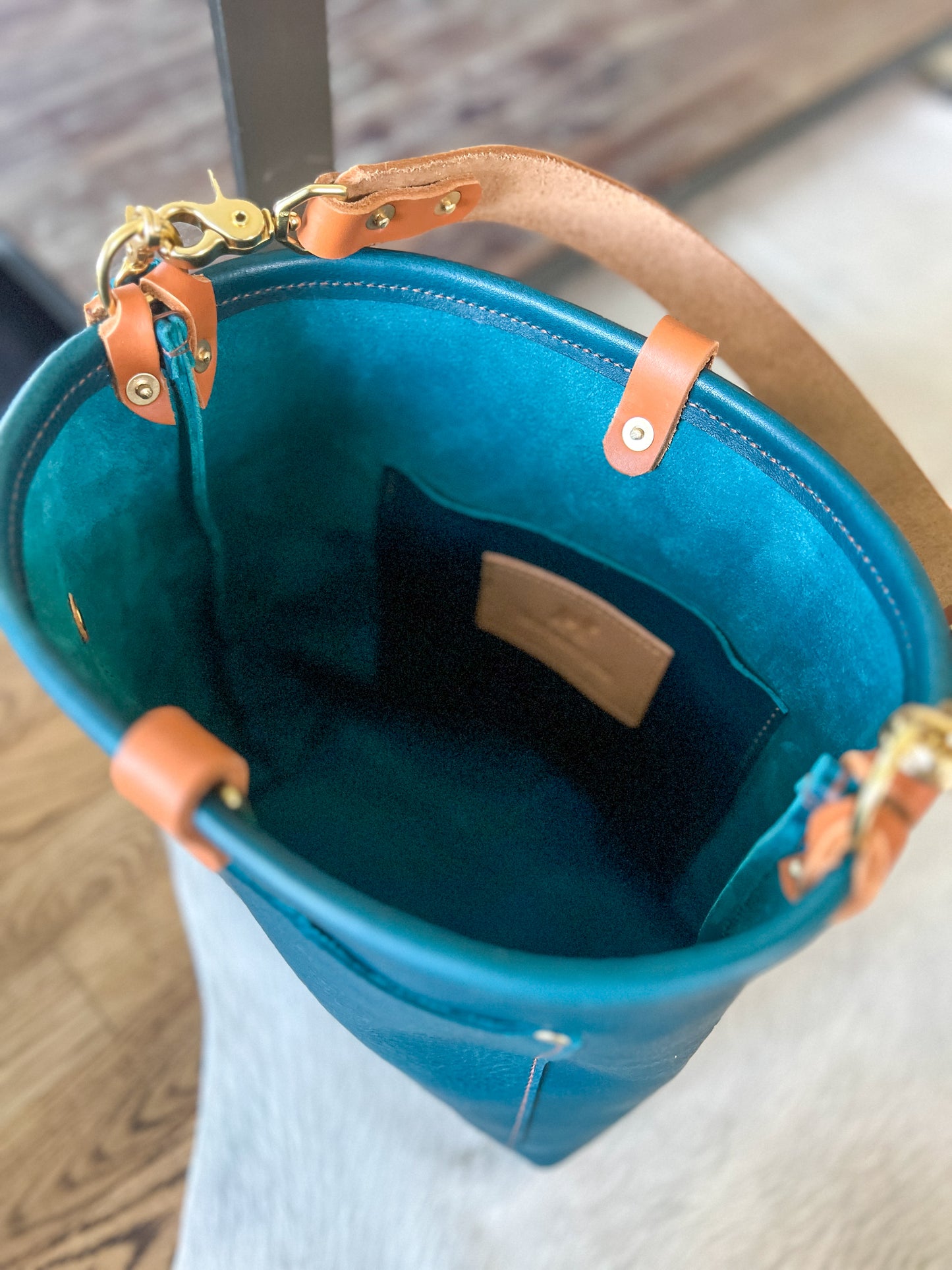 Bennett Bucket in Turquoise Vachetta