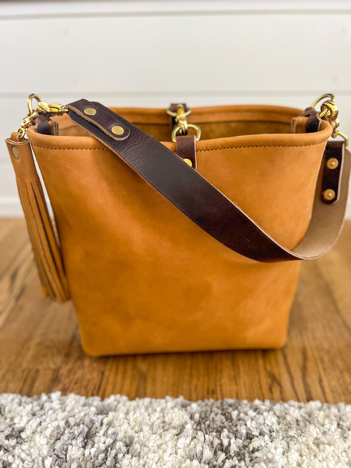 Hobo Bucket in Desert Sand Full Grain Leather