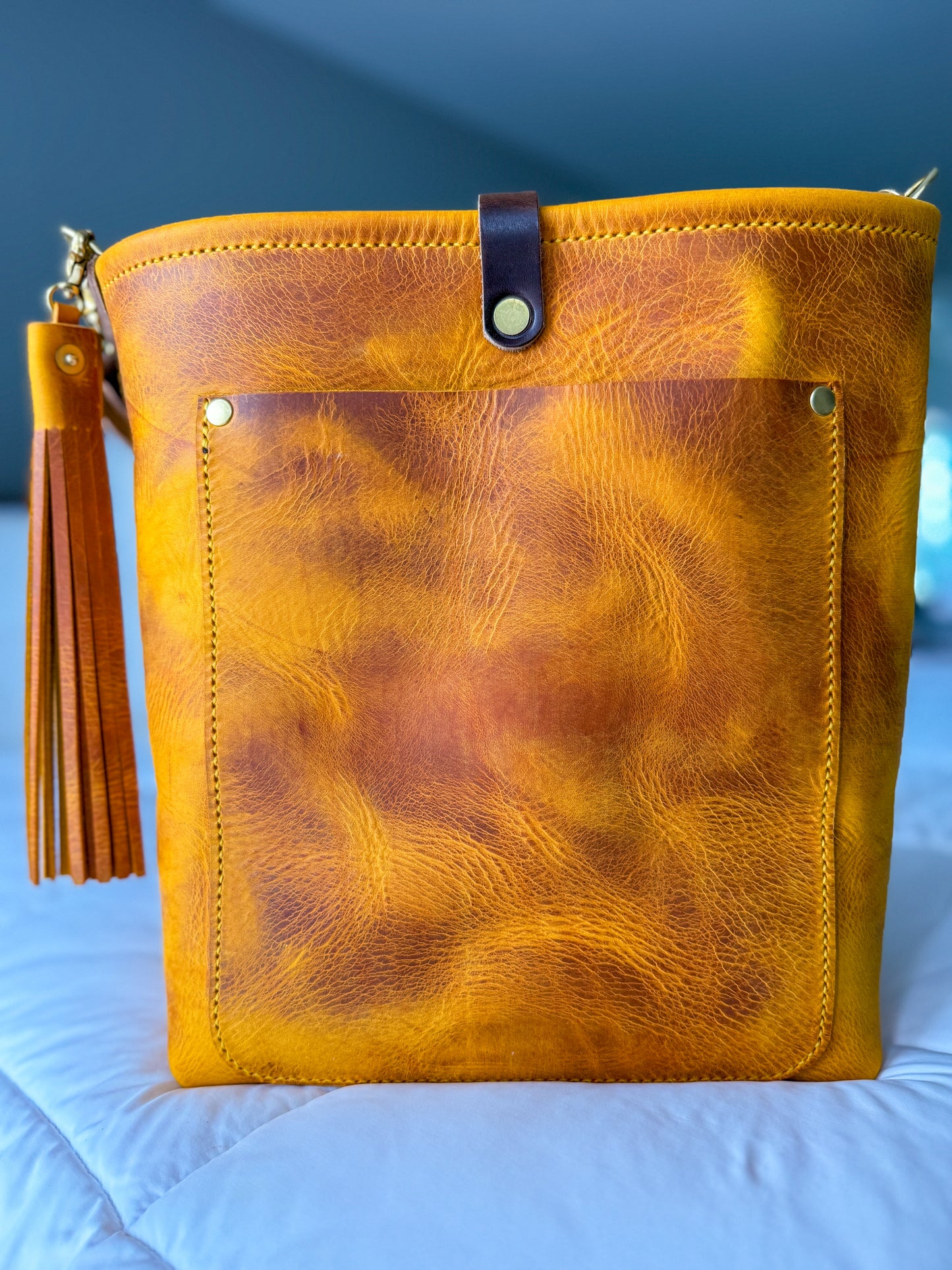 Bennett Bucket in Yellowstone Italian Vegetable Tan