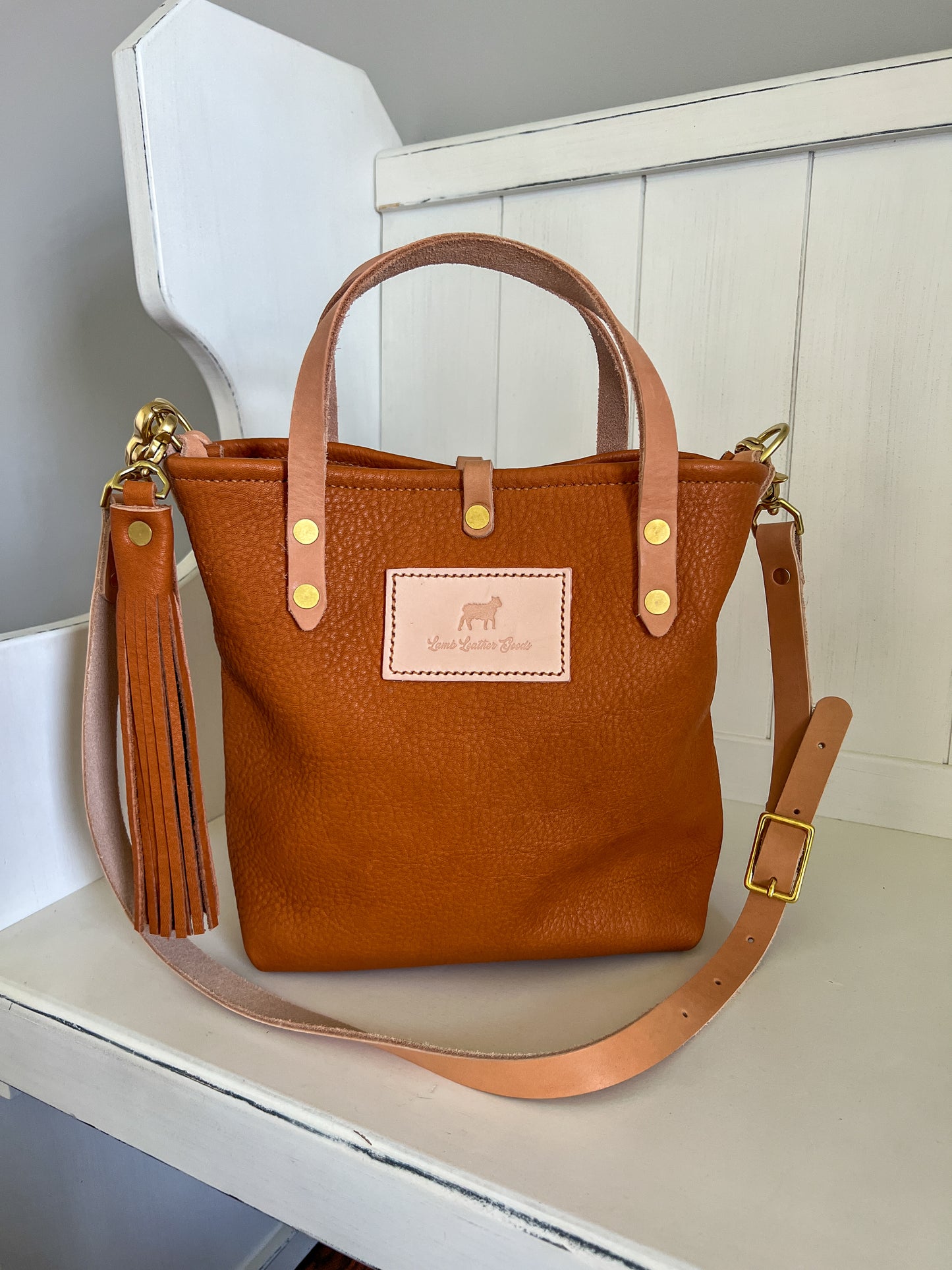 Bennett Petite Bucket in Hermann Oak Heritage 1881 Veg Tan Leather
