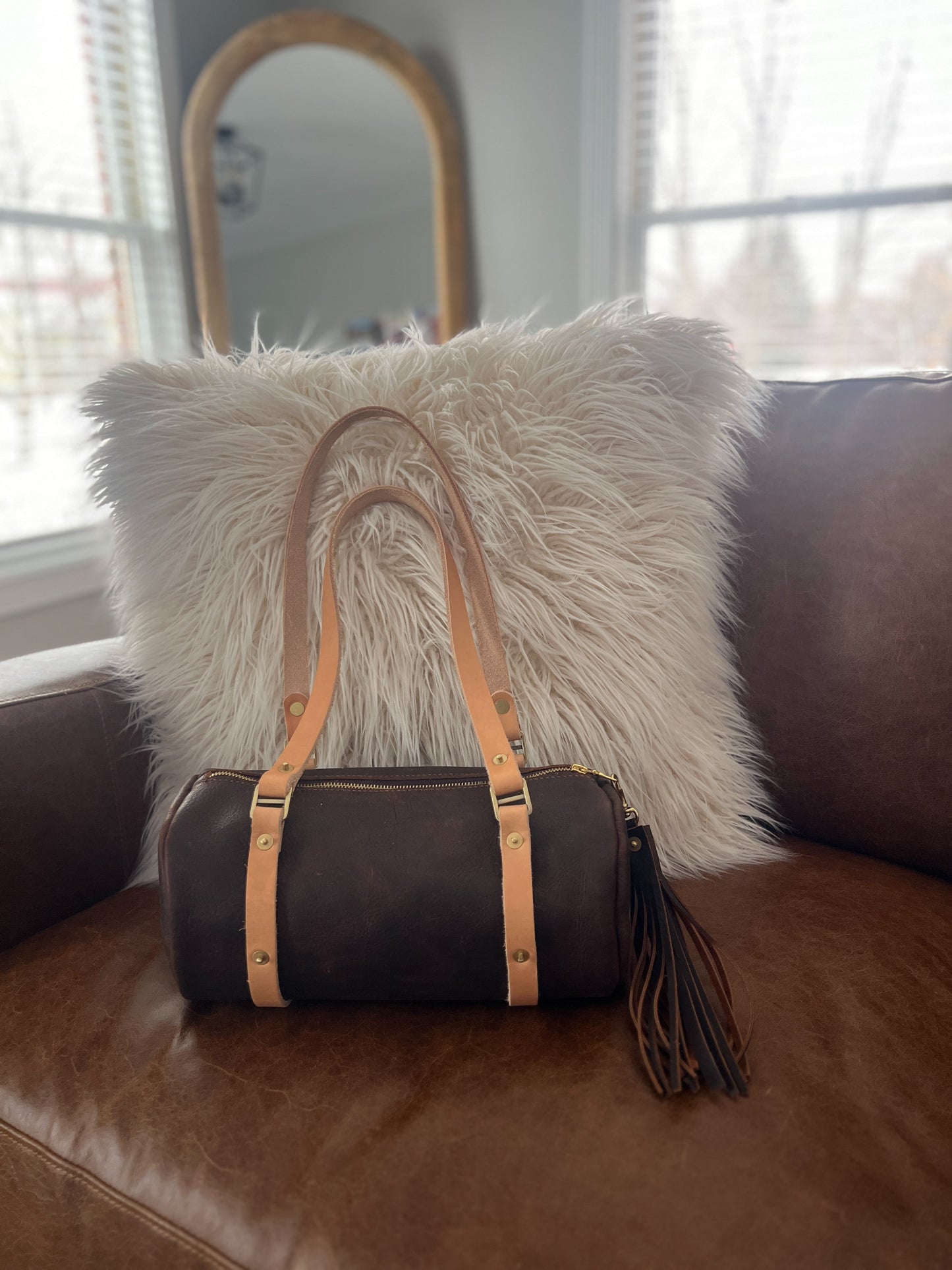 Bren Barrel in Kodiak Full Grain Leather
