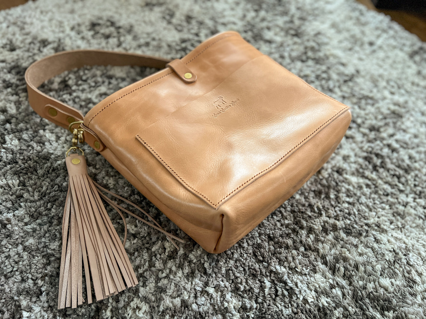 Bennett “shorty” Bucket in Natural Vachetta full Grain Leather
