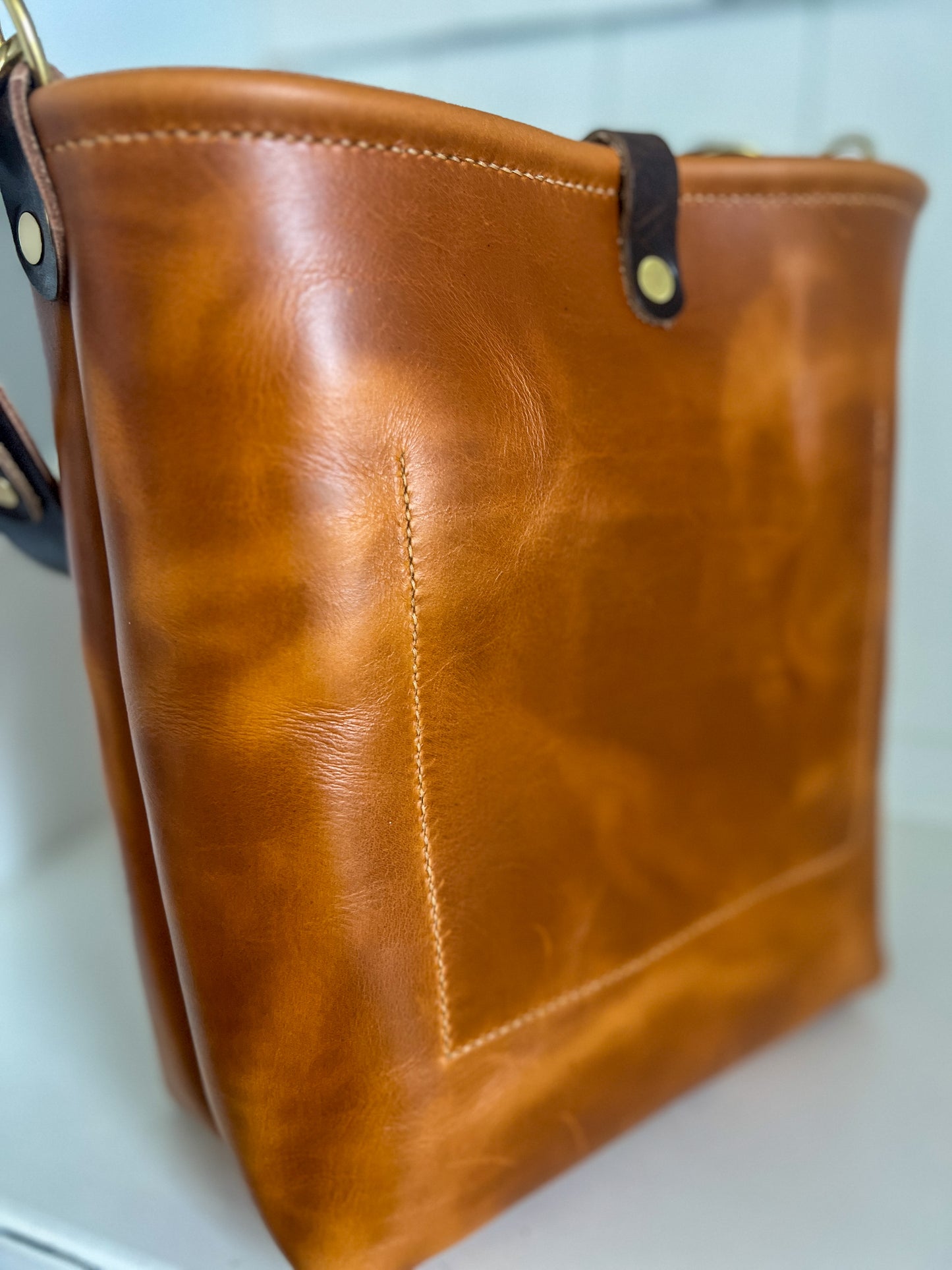 Bennett Bucket in Horween Butterscotch Full Grain Leather