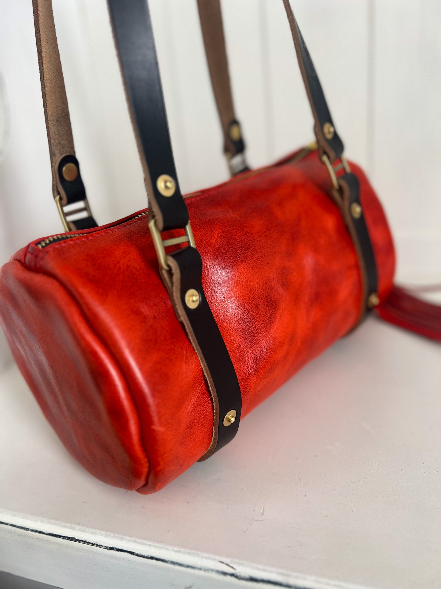 Bren Barrel in Chili Pepper Full Grain Leather