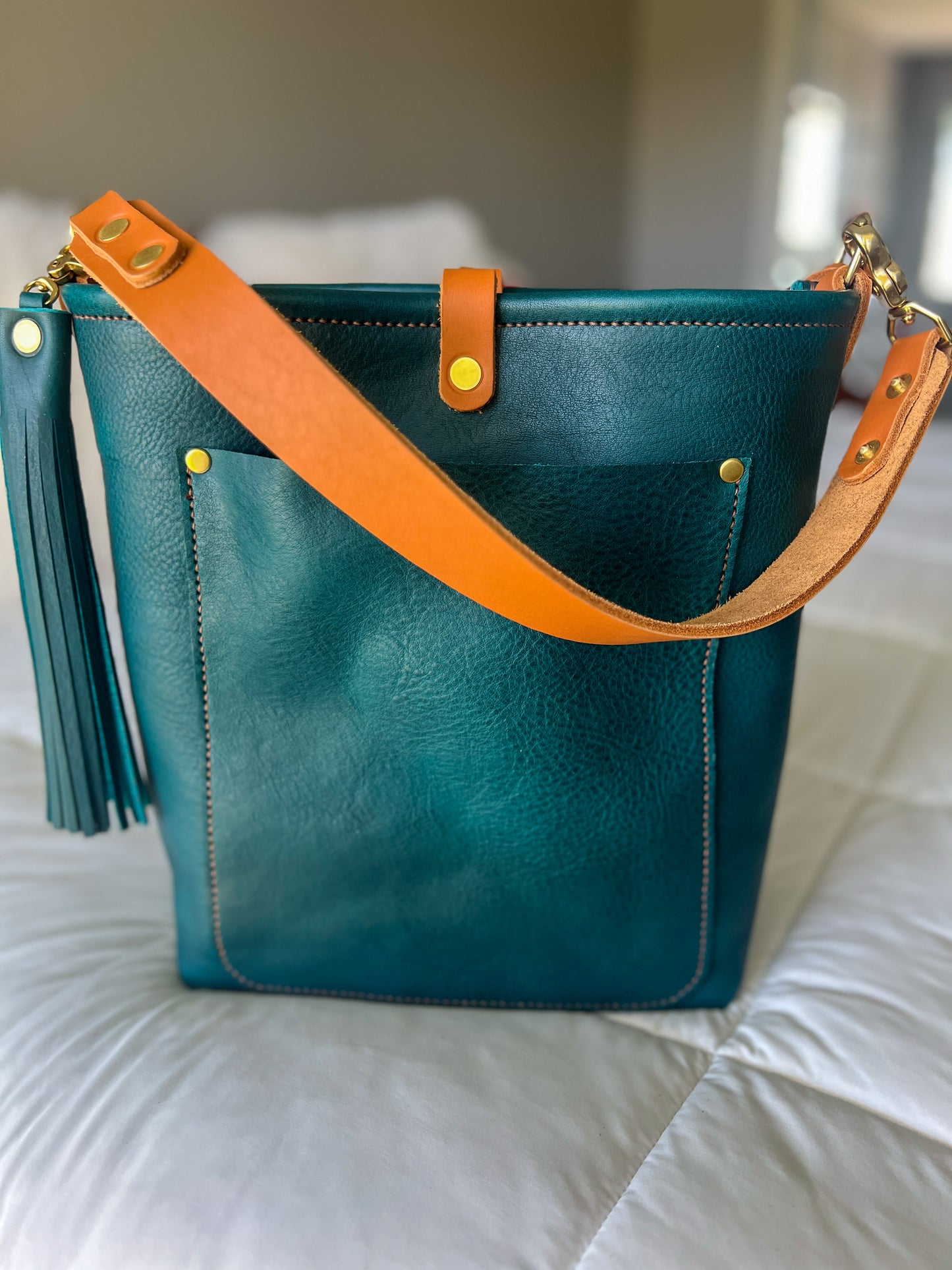 Bennett Bucket in Turquoise Vachetta