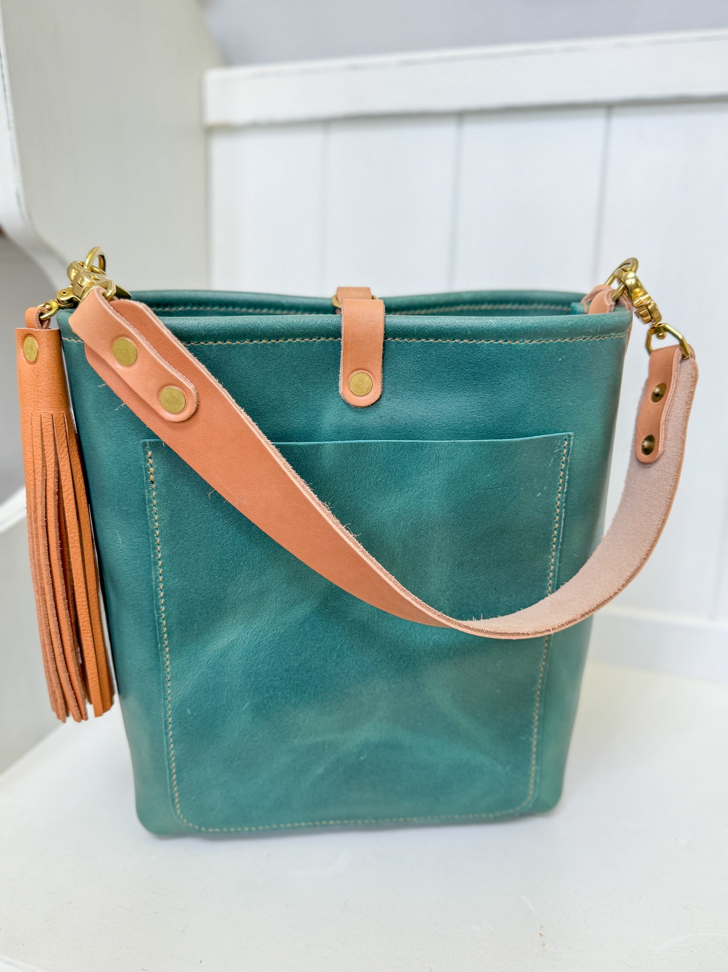 Bennett Bucket in Aqua Pearl Horween