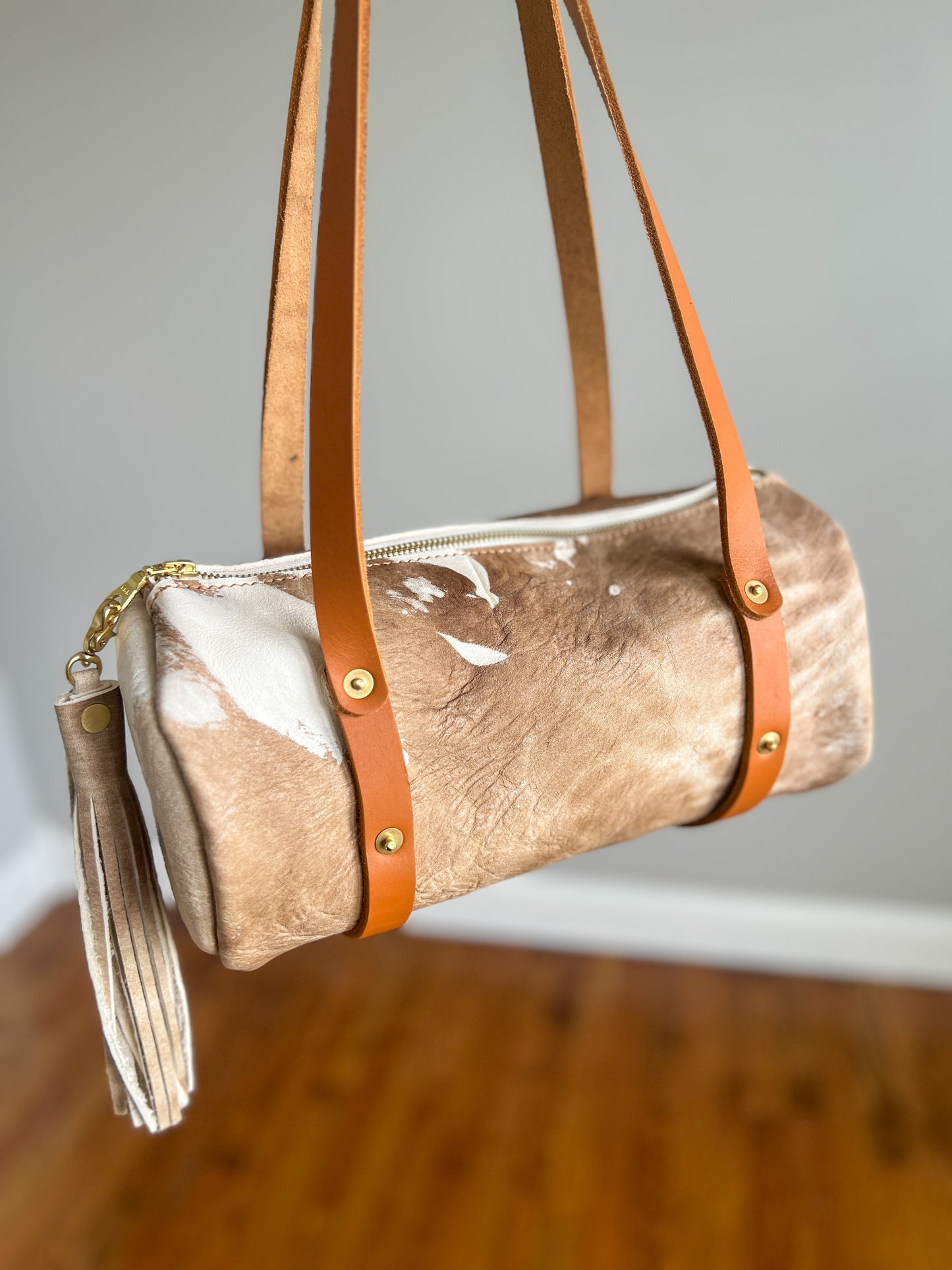 Bren Barrel in Vintage Cowhide Leather