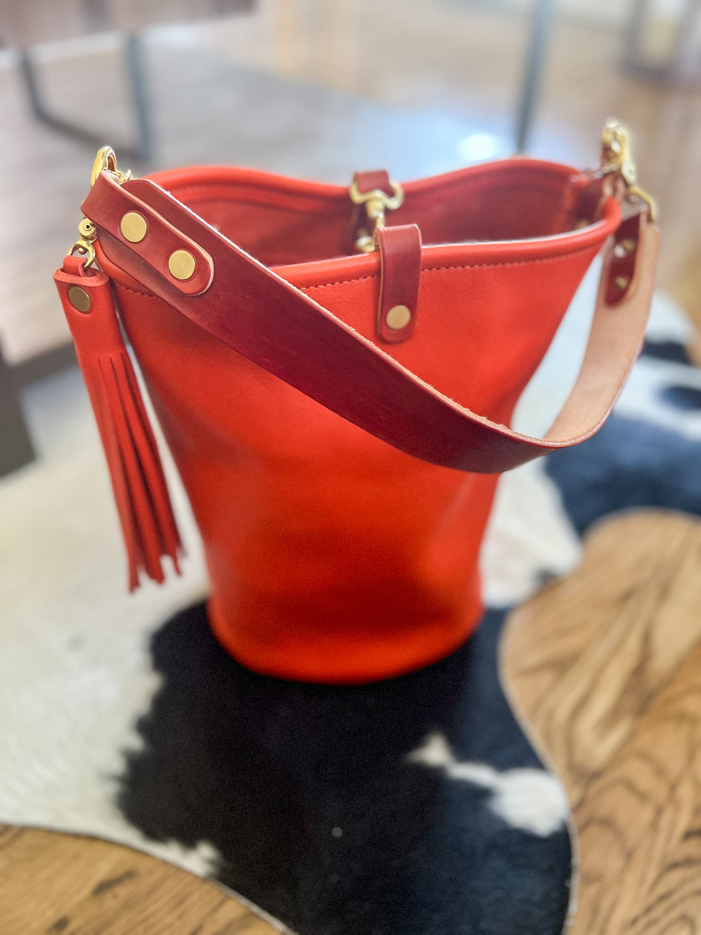 O Ring Bucket Bag in Mandarin Vachetta