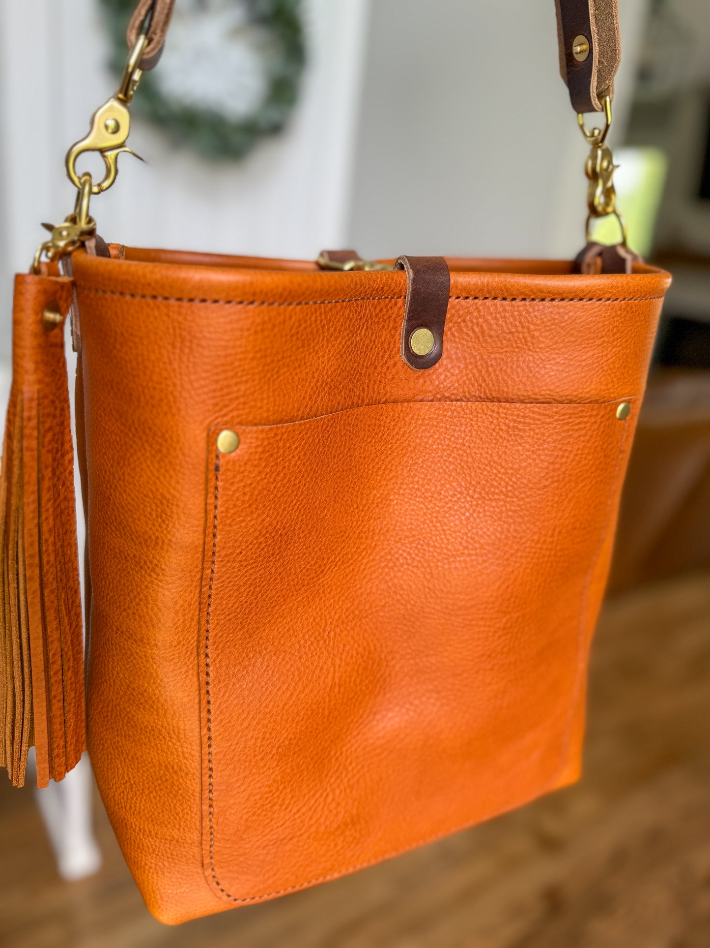 Bennett Bucket in Ginger Vachetta