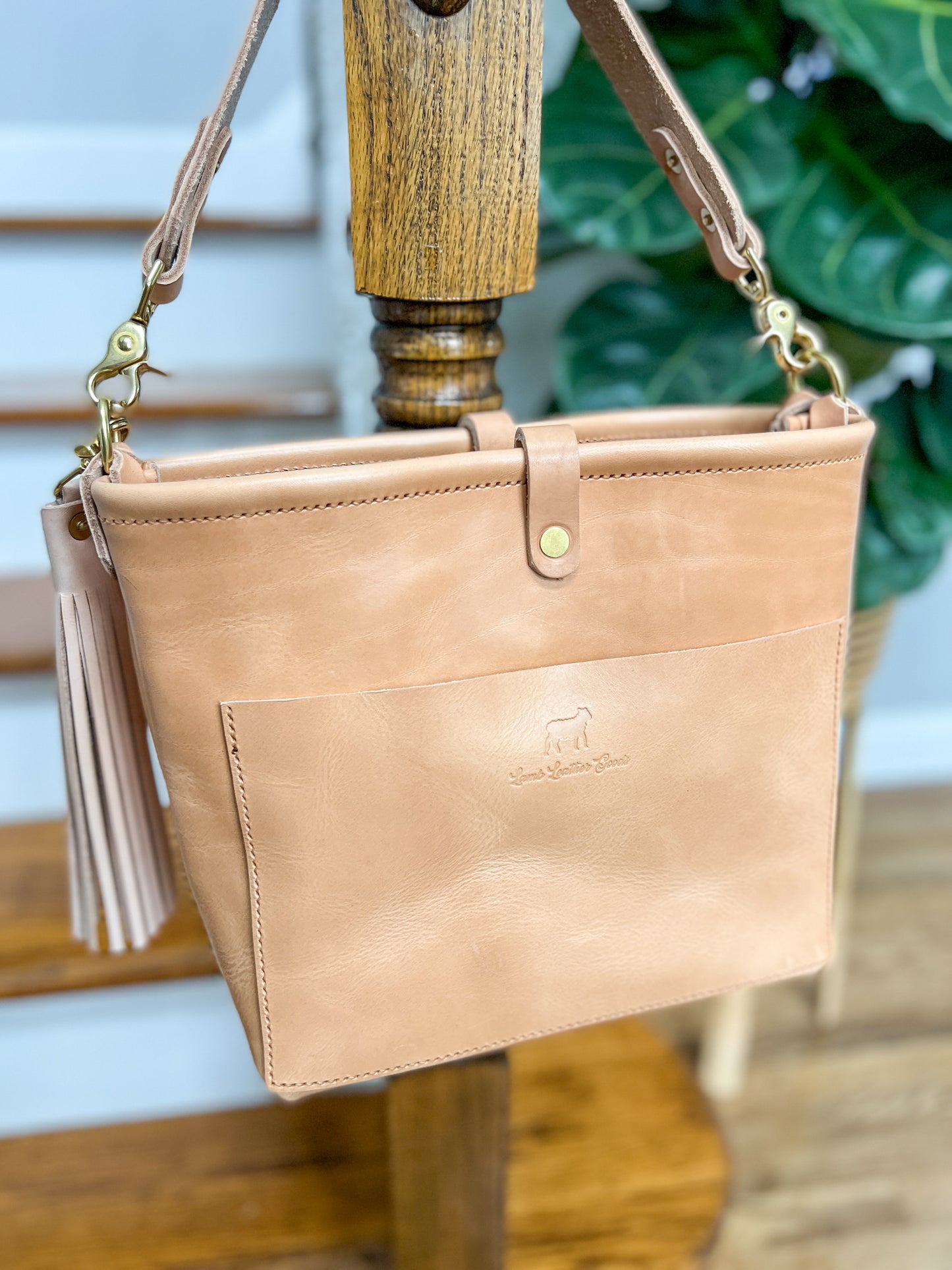 Bennett “shorty” Bucket in Natural Vachetta full Grain Leather