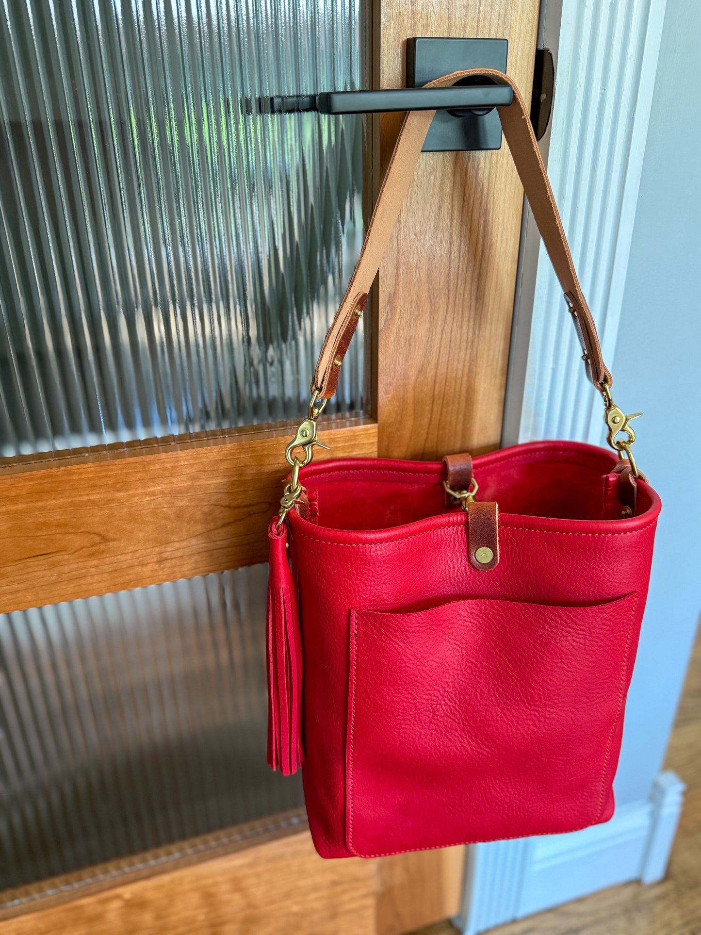 Bennett Bucket in Ruby Vachetta
