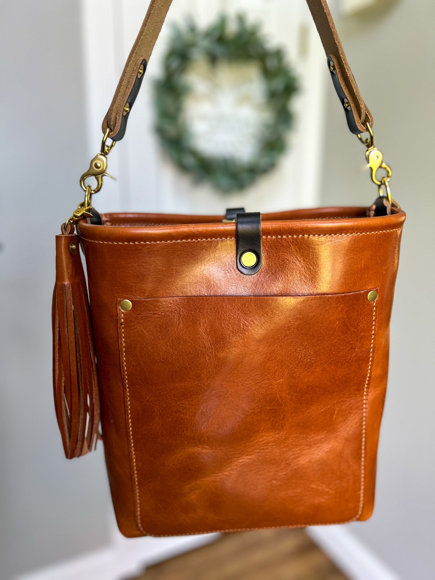 Bennett Bucket in Full Grain Toffee Vegetable Tanned Leather