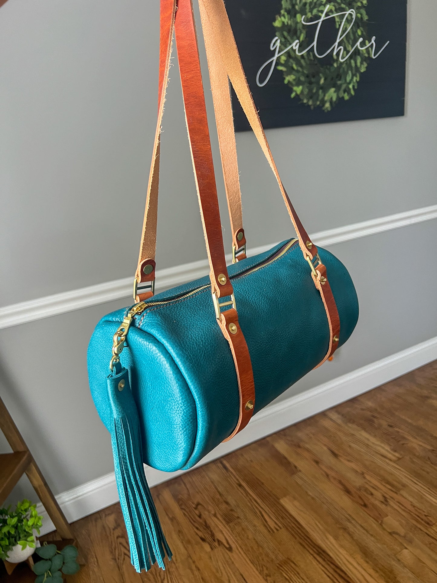 Bren Barrel in Italian Jeans Full Grain Leather