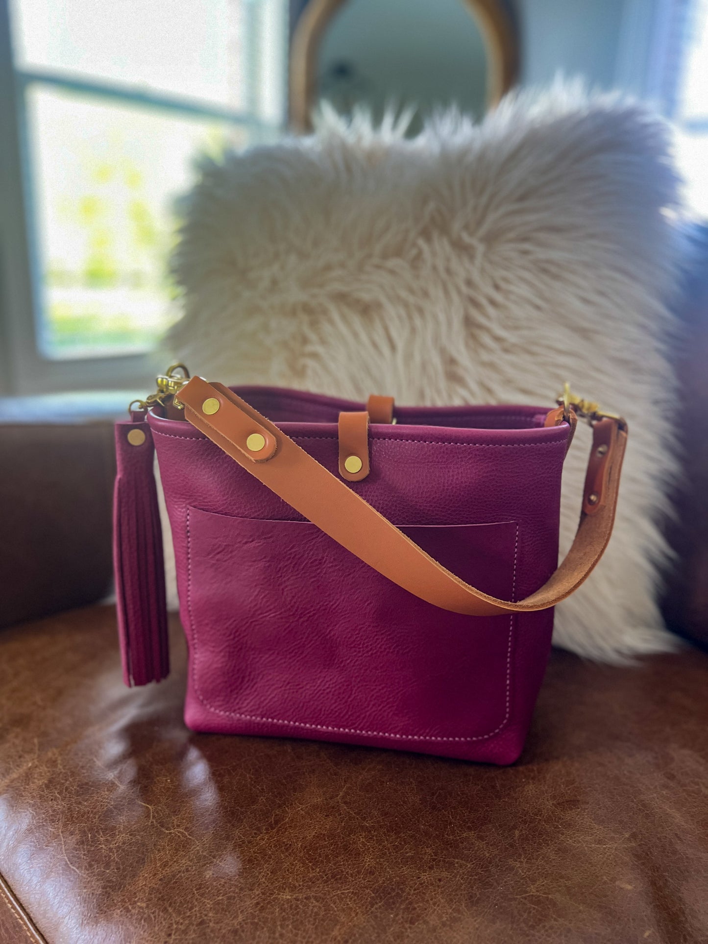 Bennett “shorty” Bucket in Lilac Vachetta