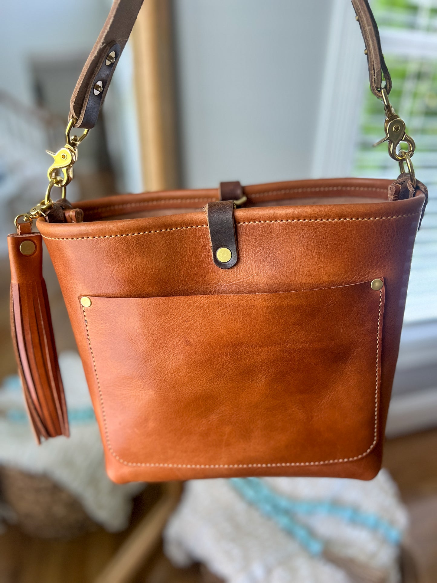 Bennett “shorty” Bucket in Toffee Veg Tan Leather