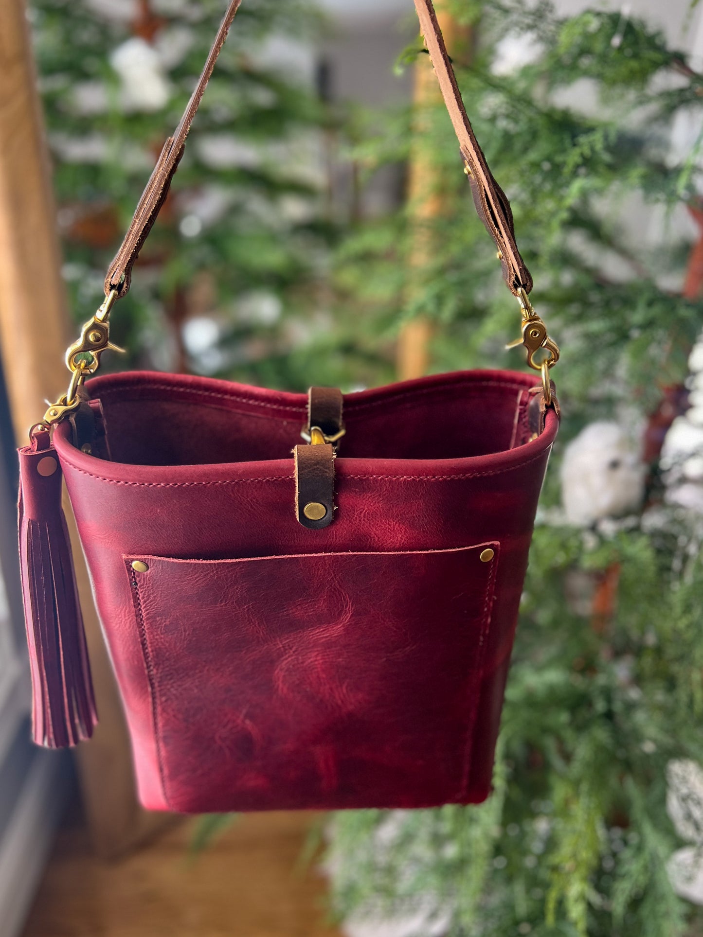 Bennett Bucket in Russet Horween Derby Leather