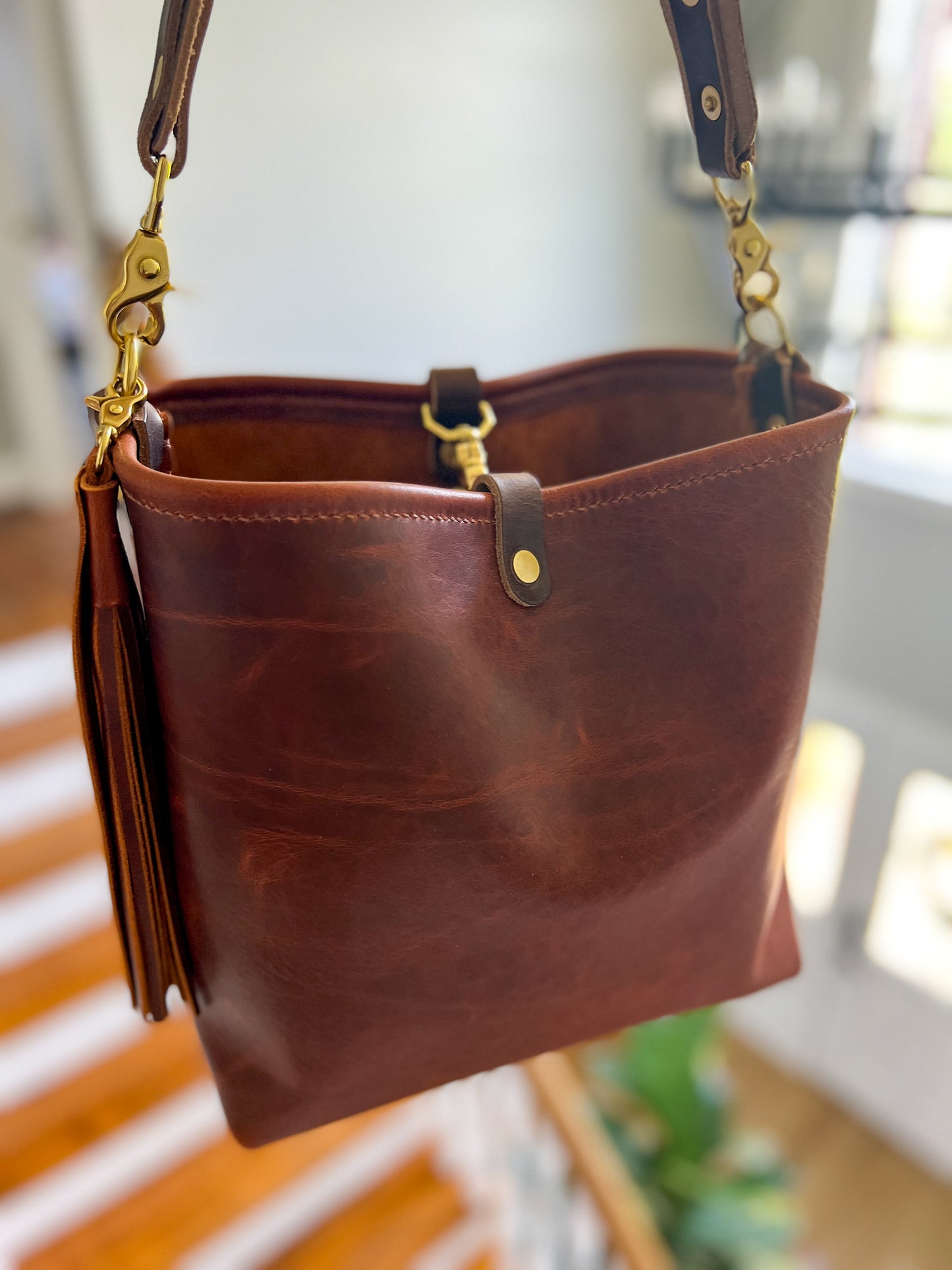 Hobo Bucket in Full Grain Rushmore Leather