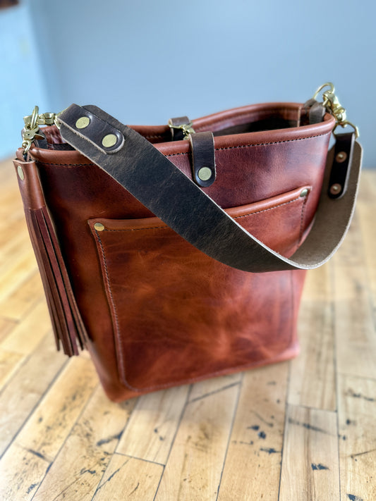 Bennett Bucket in Horween English Tan Derby