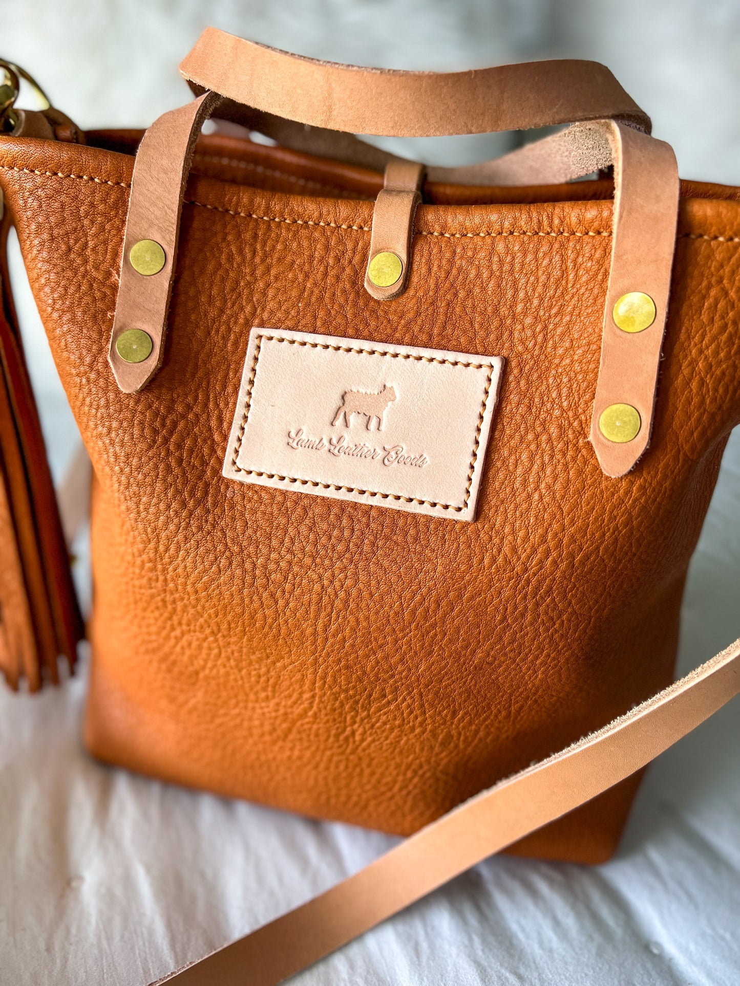 Bennett Petite Bucket in Hermann Oak Heritage 1881 Veg Tan Leather