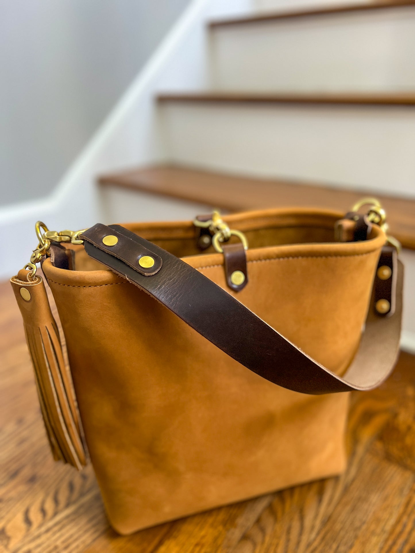 Hobo Bucket in Desert Sand Full Grain Leather