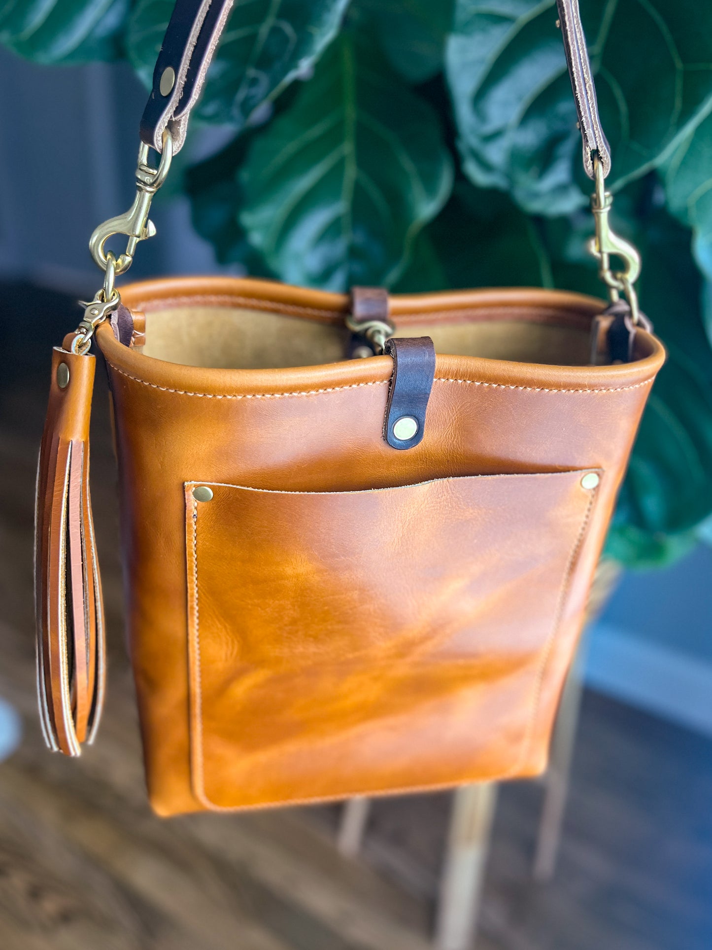 Bennett Bucket in Horween Butterscotch Full Grain Leather
