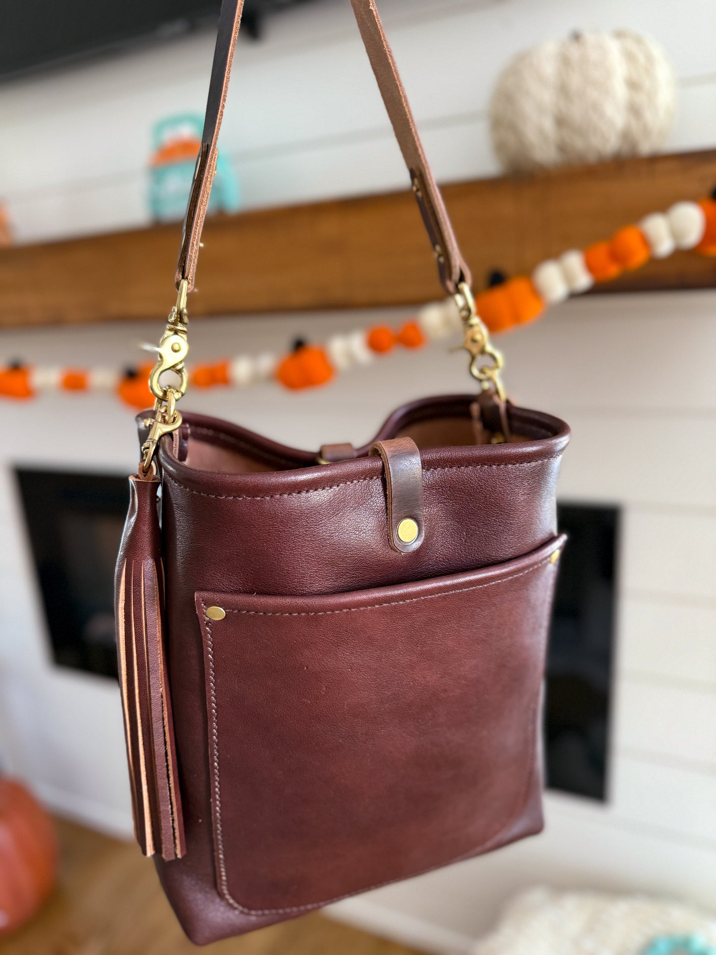 Bennett Bucket in Luxe Horween