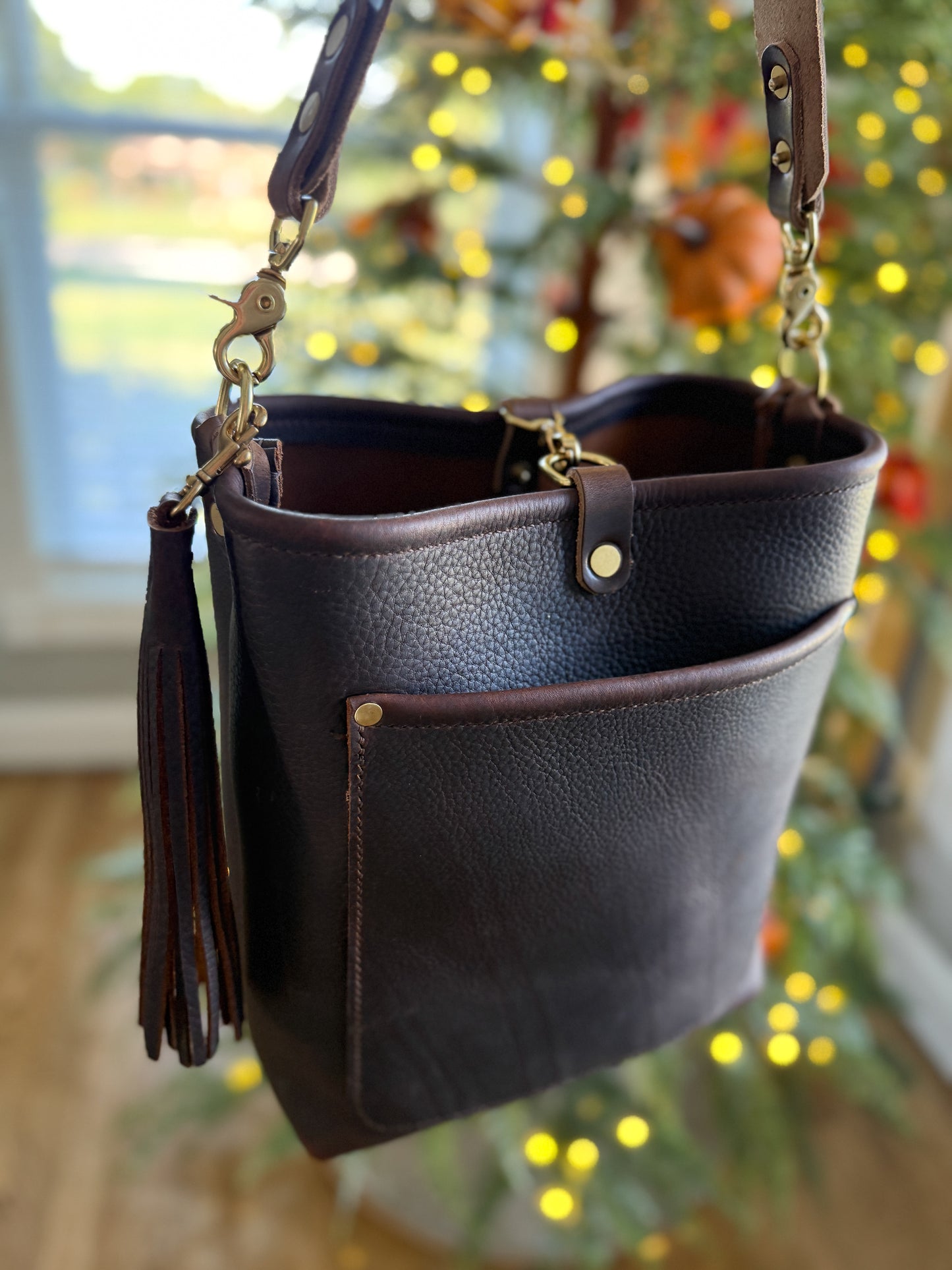 Bennett Bucket in Espresso Kodiak Full Grain Leather