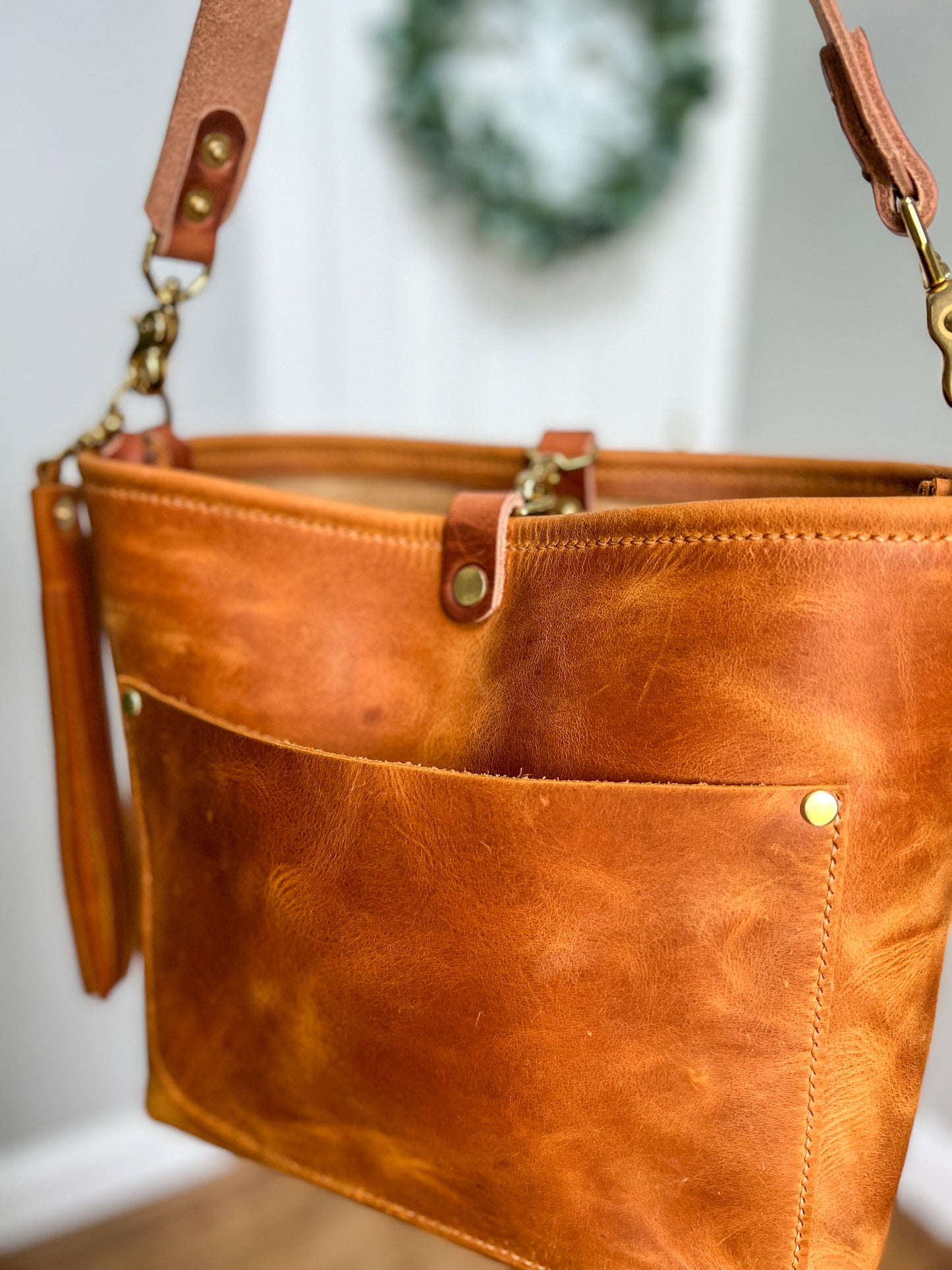 Bennett “shorty” Bucket in Sedona Full Grain Leather