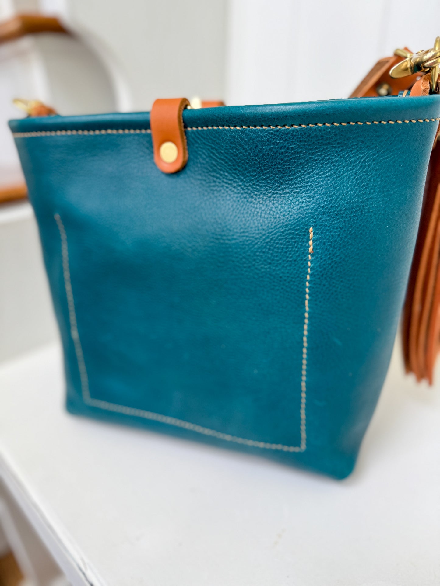 Bennett “shorty” Bucket in Turquoise Vachetta