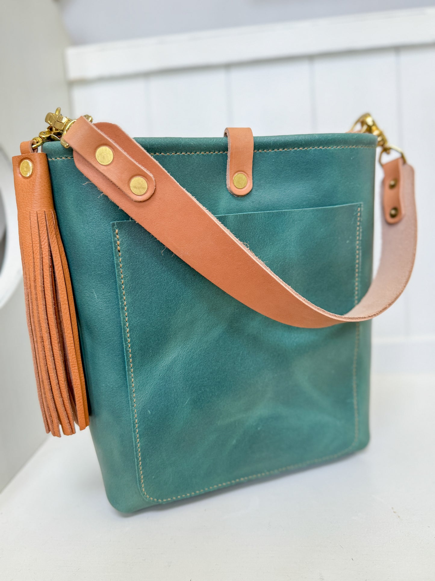 Bennett Bucket in Aqua Pearl Horween