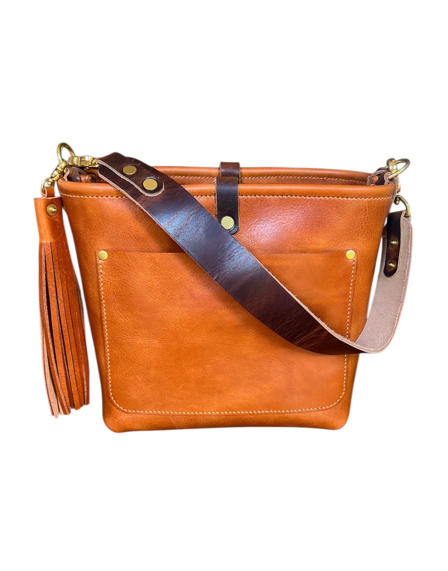 Bennett “shorty” Bucket in Toffee Veg Tan Leather