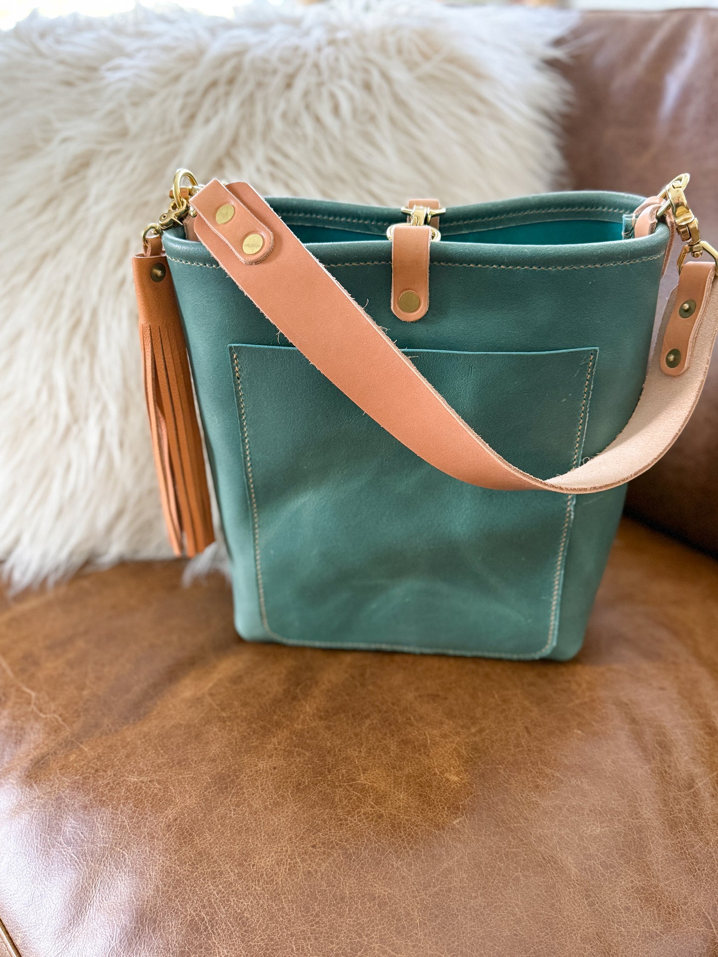 Bennett Bucket in Aqua Pearl Horween
