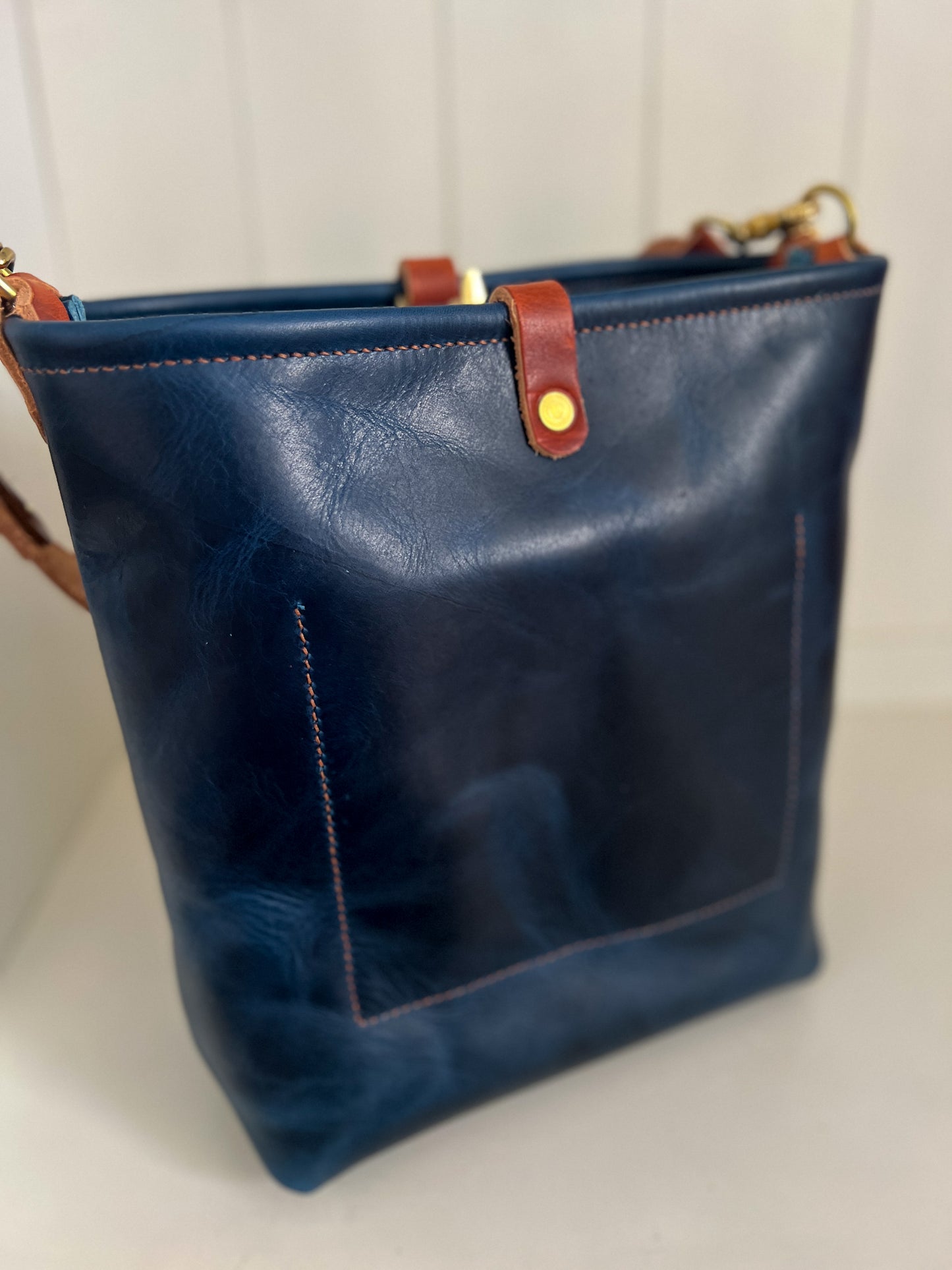 Bennett Bucket in Horween Cobalt Derby Veg Tan Leather