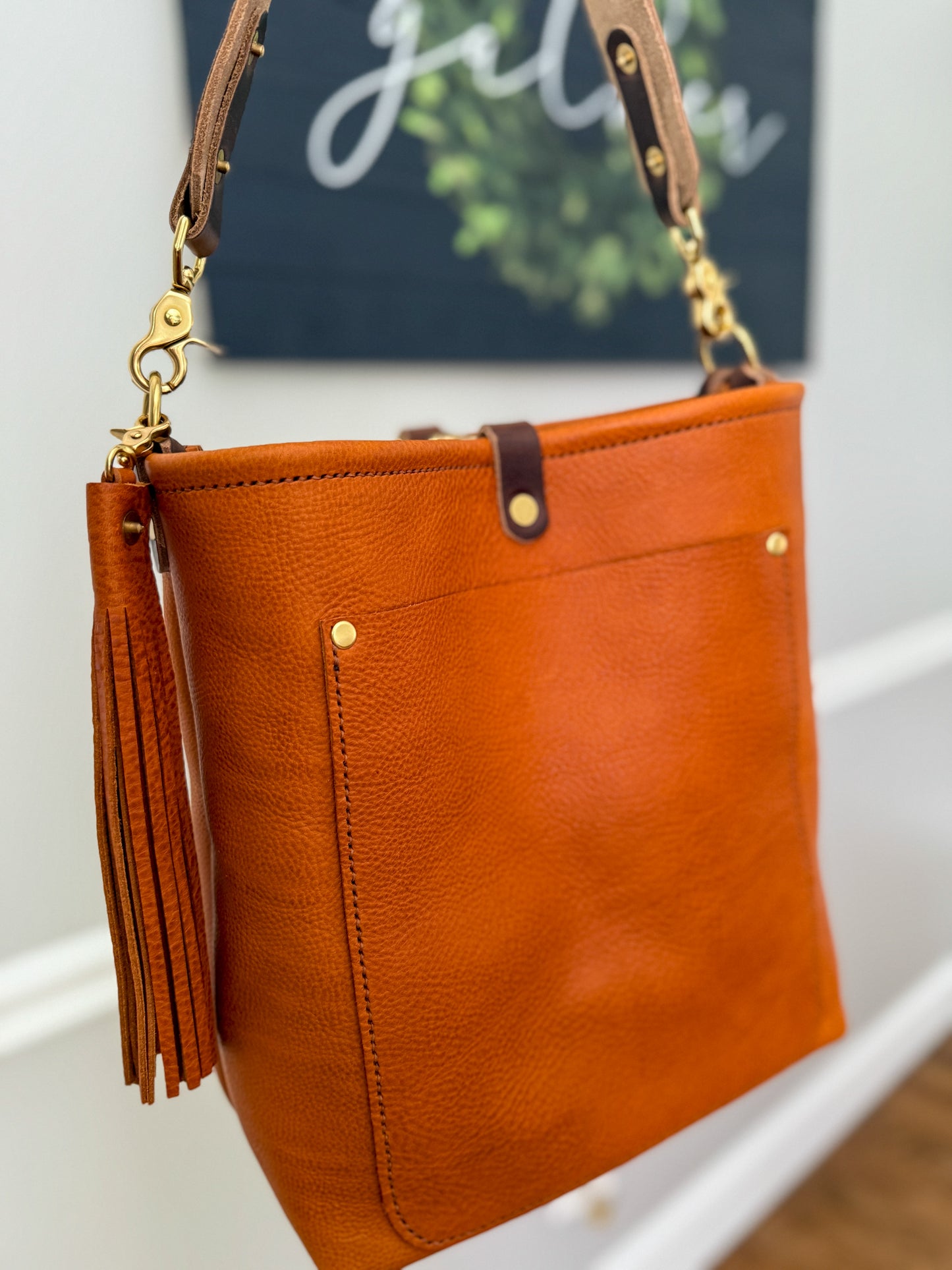 Bennett Bucket in Ginger Vachetta