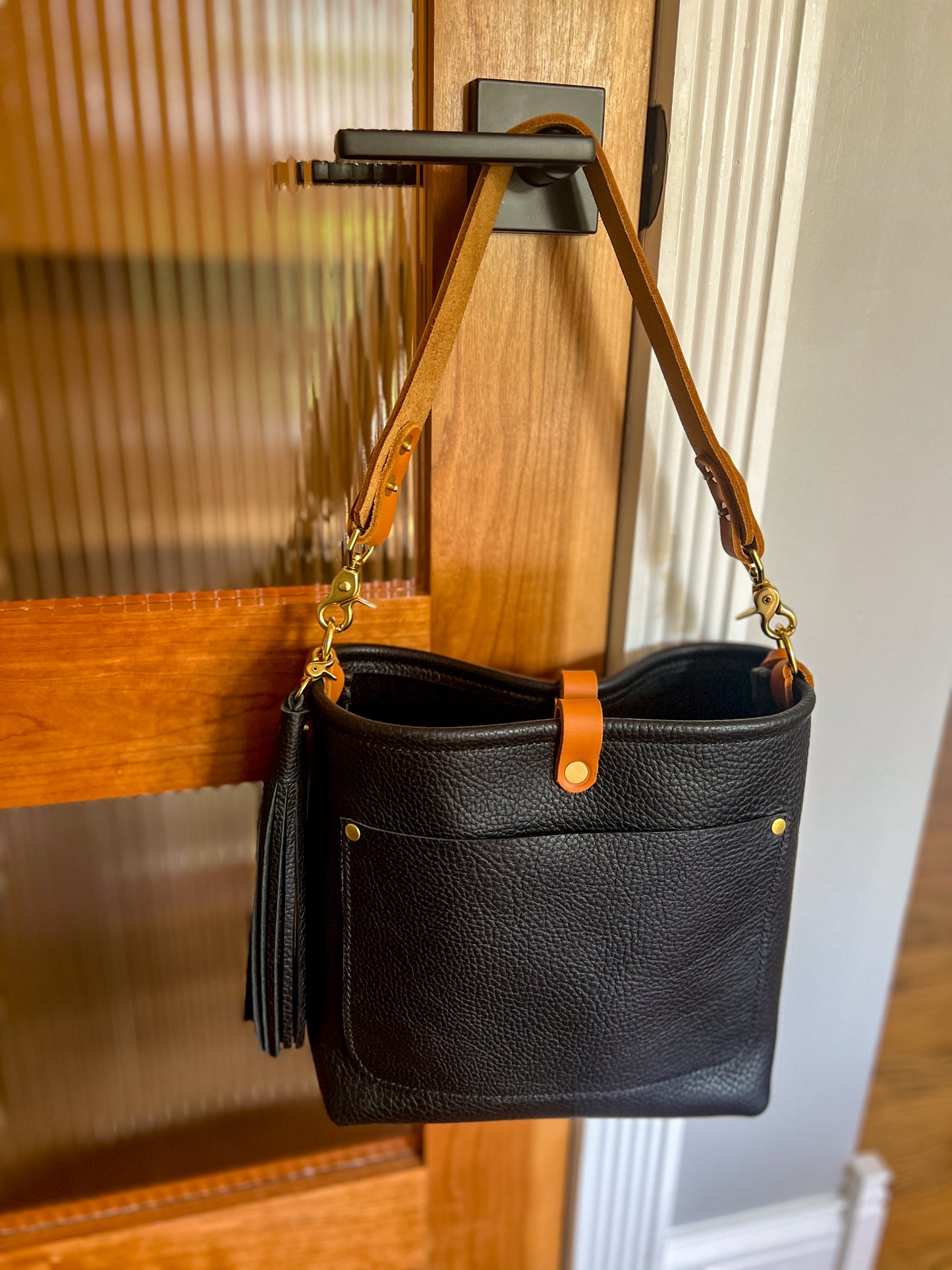 Bennett “shorty” Bucket in Horween Black Pebbled Leather