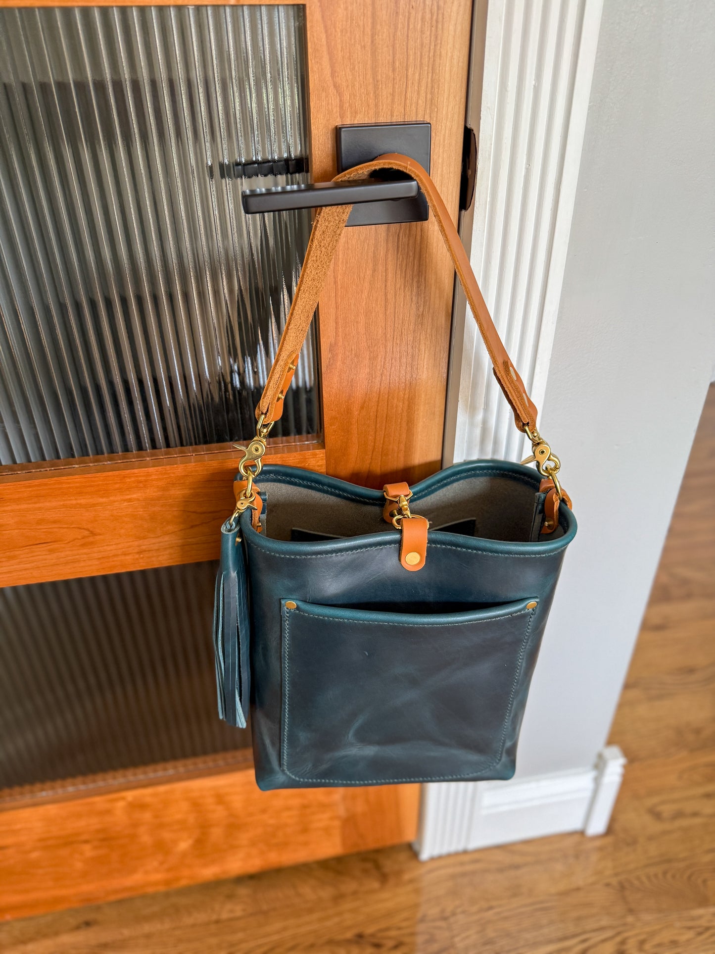 Bennett Bucket in Horween Marine Blue