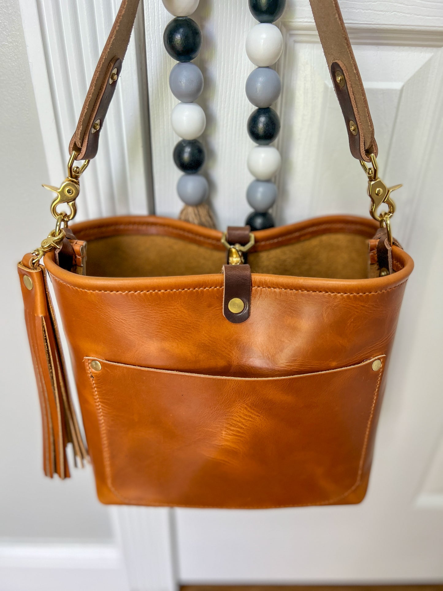 Bennett “shorty” Bucket in Horween Butterscotch