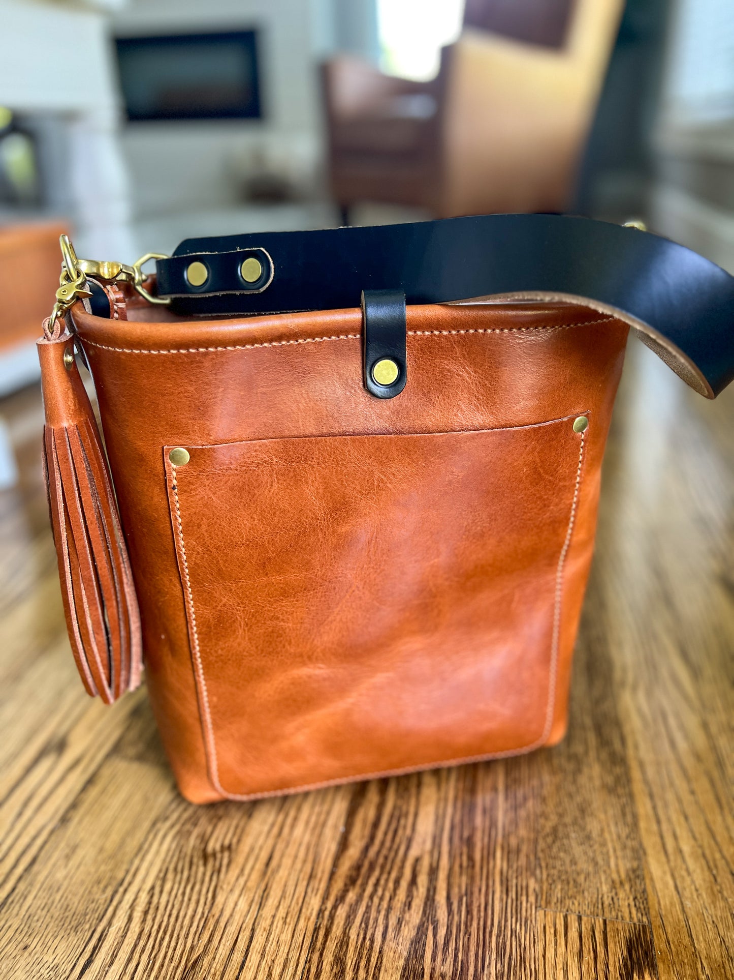 Bennett Bucket in Full Grain Toffee Vegetable Tanned Leather