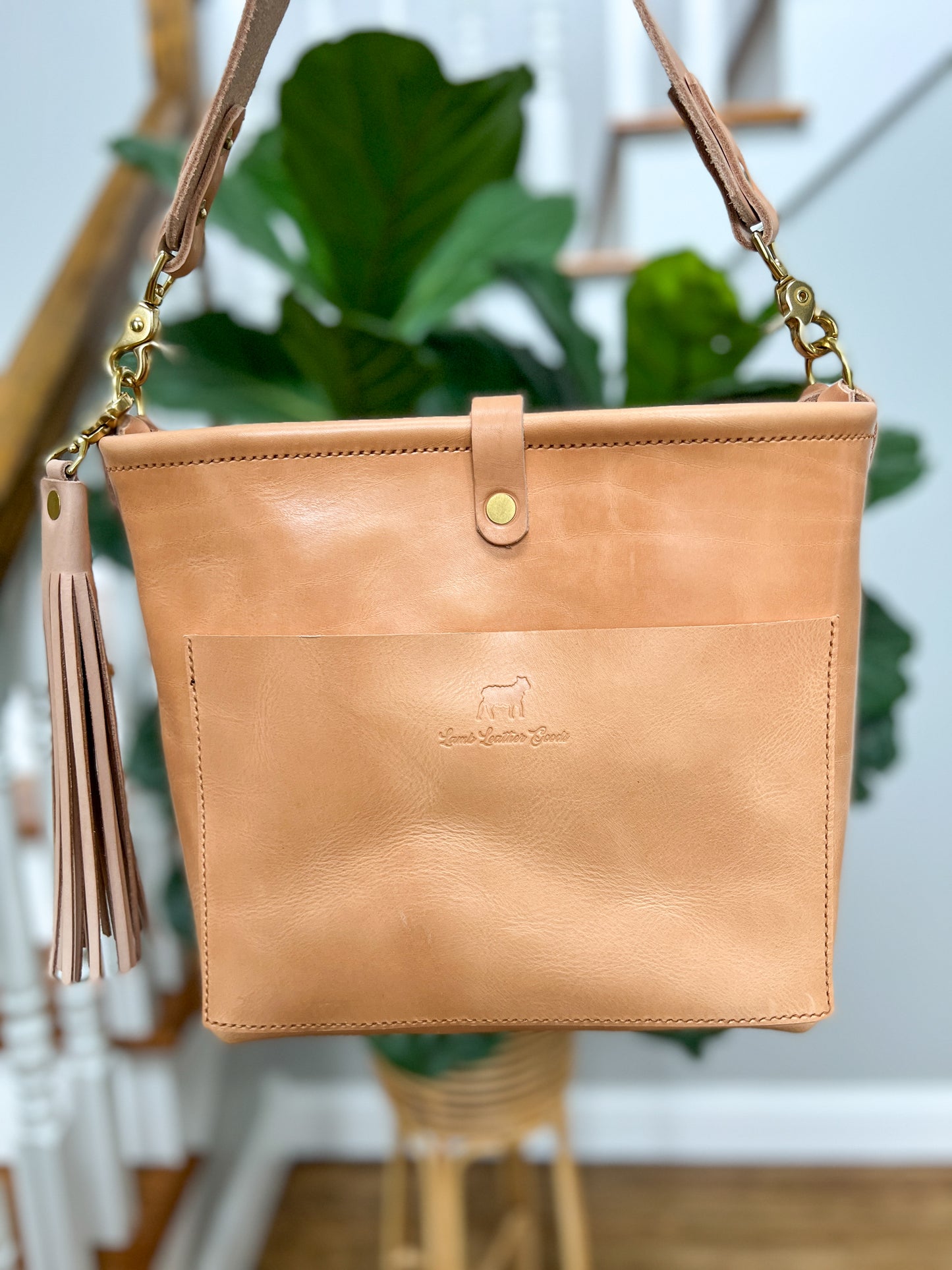 Bennett “shorty” Bucket in Natural Vachetta full Grain Leather