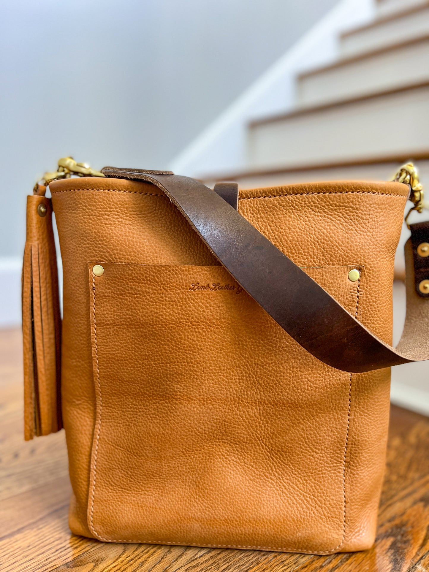 Bennett Bucket in Biscotti Italian Vegetable Tanned Leather
